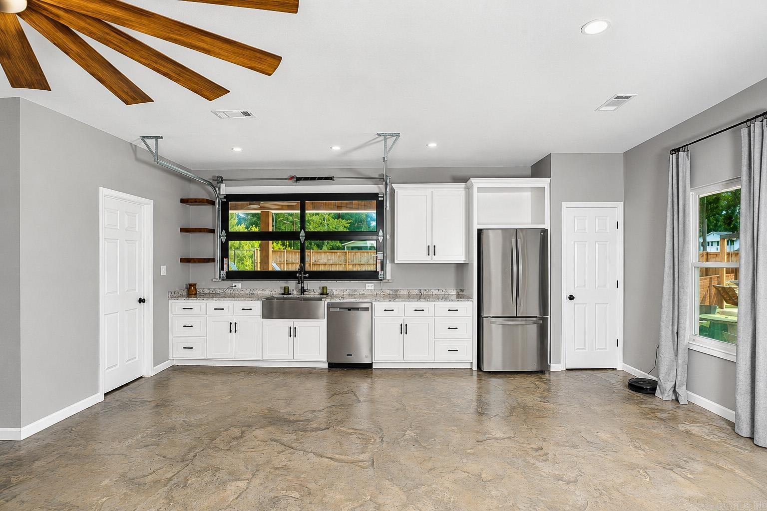 Holland Street Replat - Residential