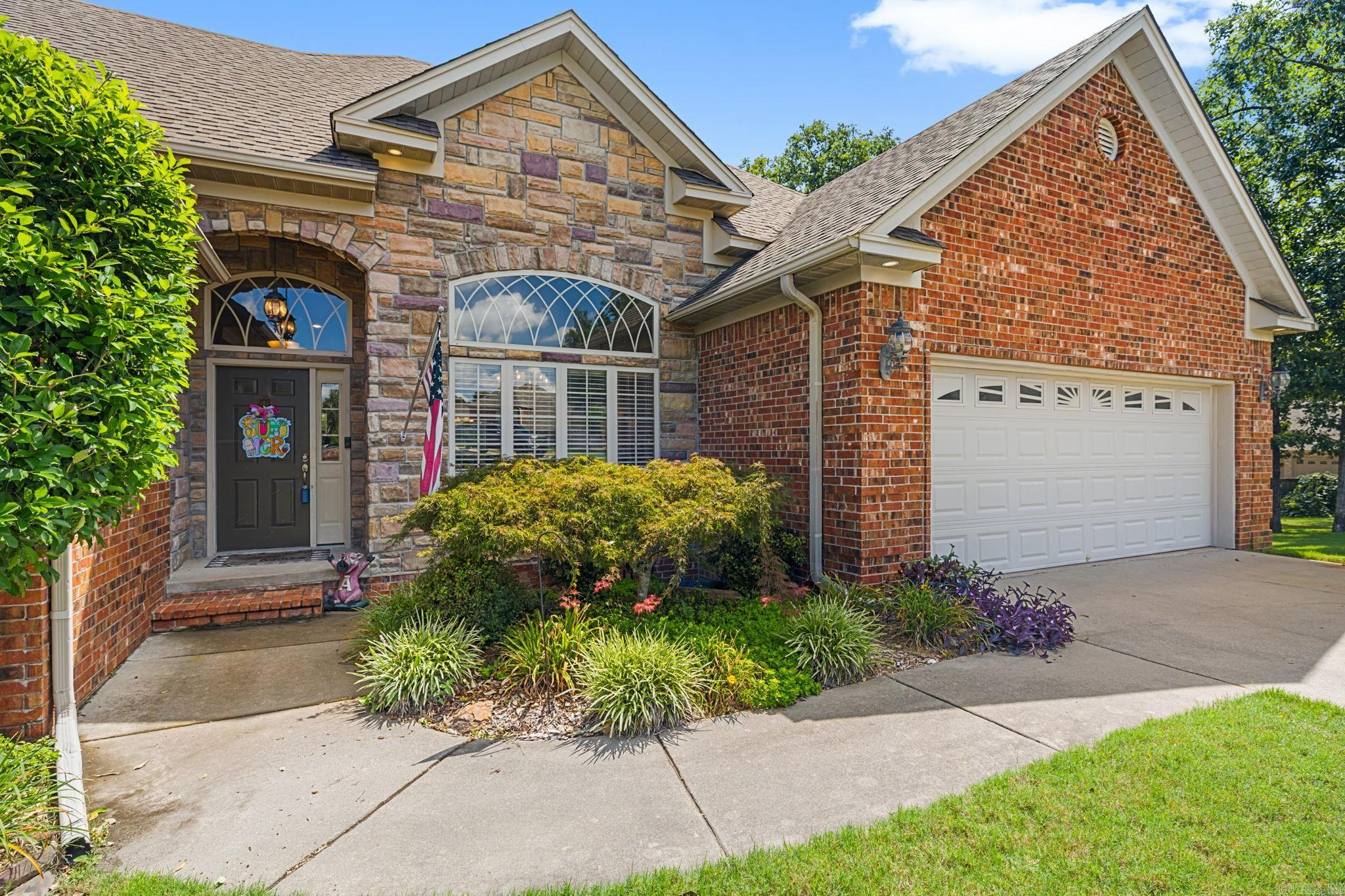 MILLERS CROSSING - Residential