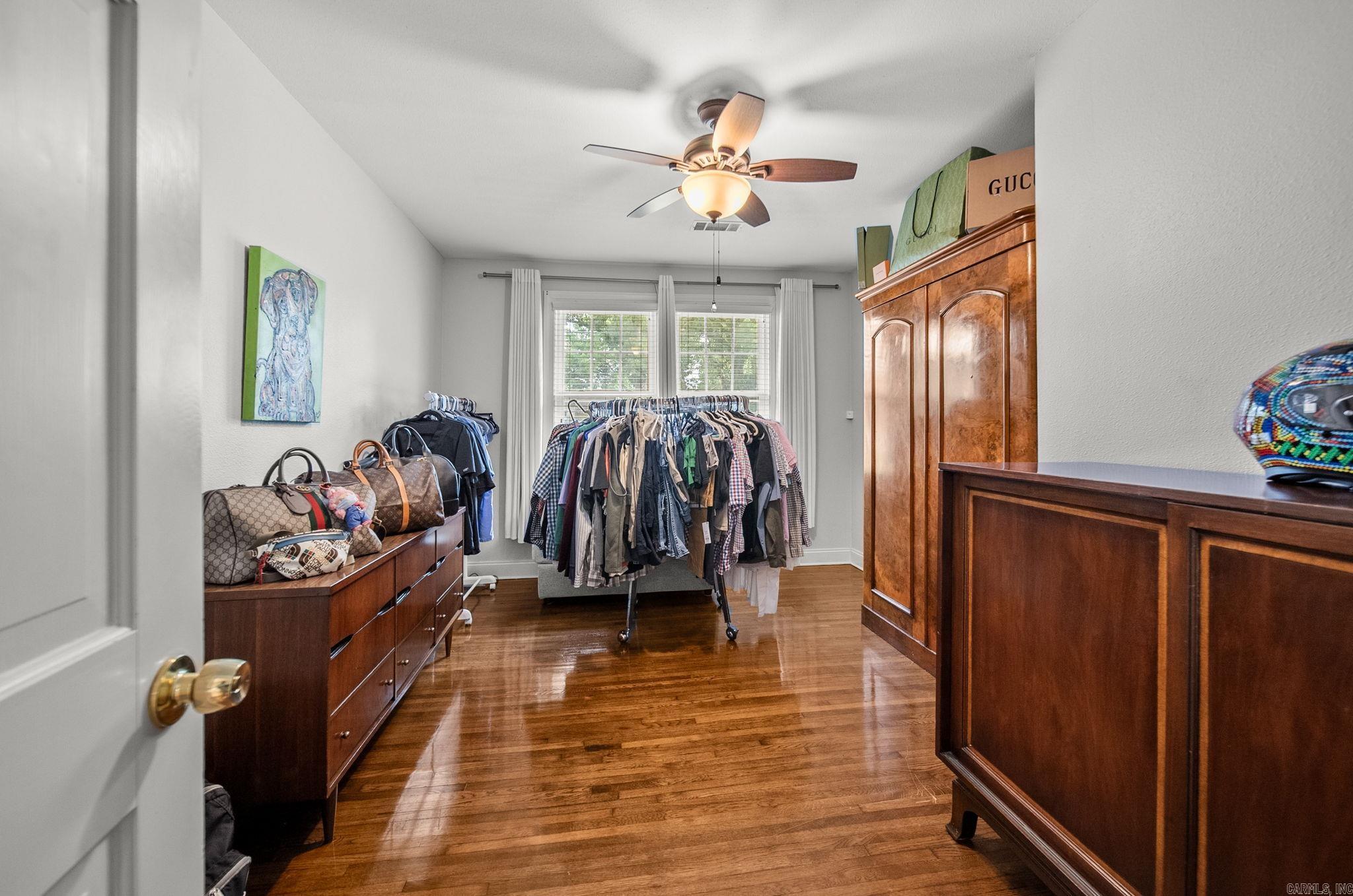 CLIFFEWOOD - Residential