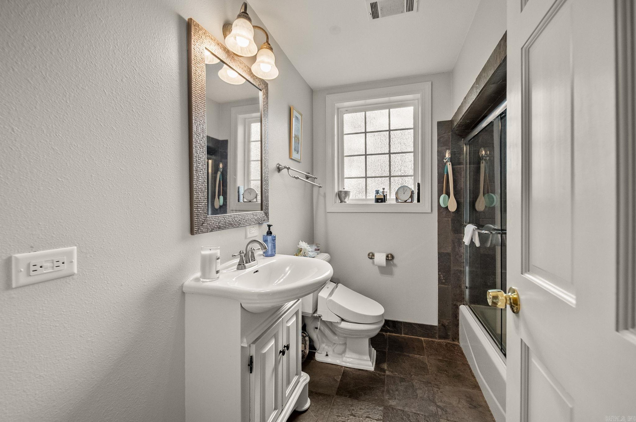 CLIFFEWOOD - Residential