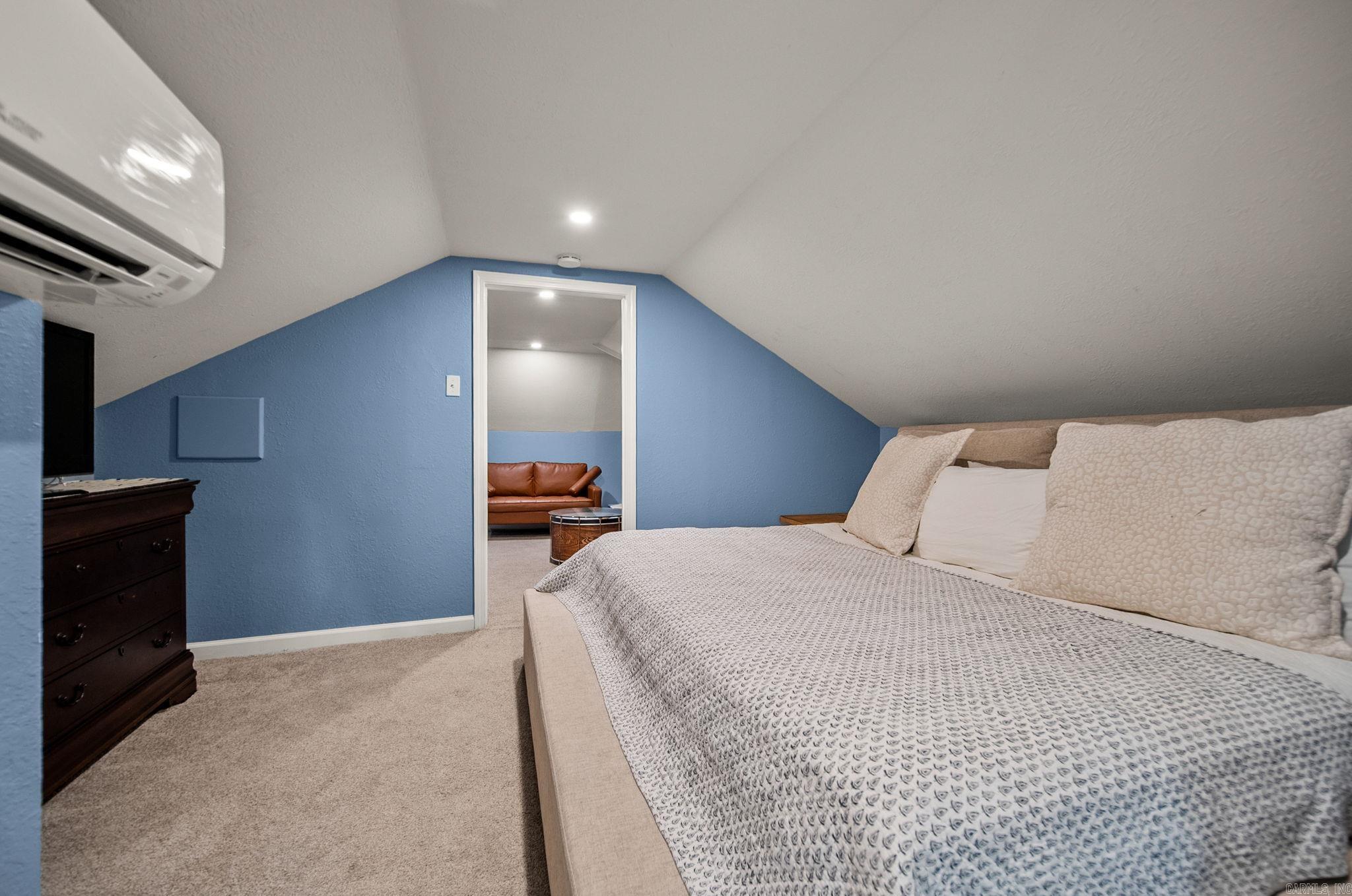 CLIFFEWOOD - Residential