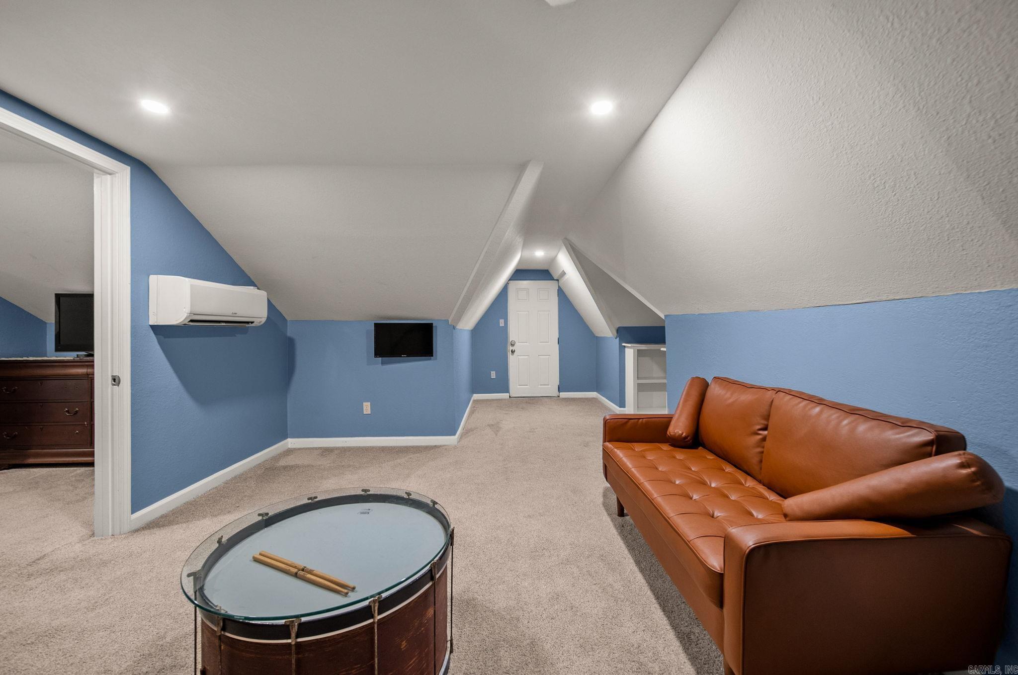 CLIFFEWOOD - Residential