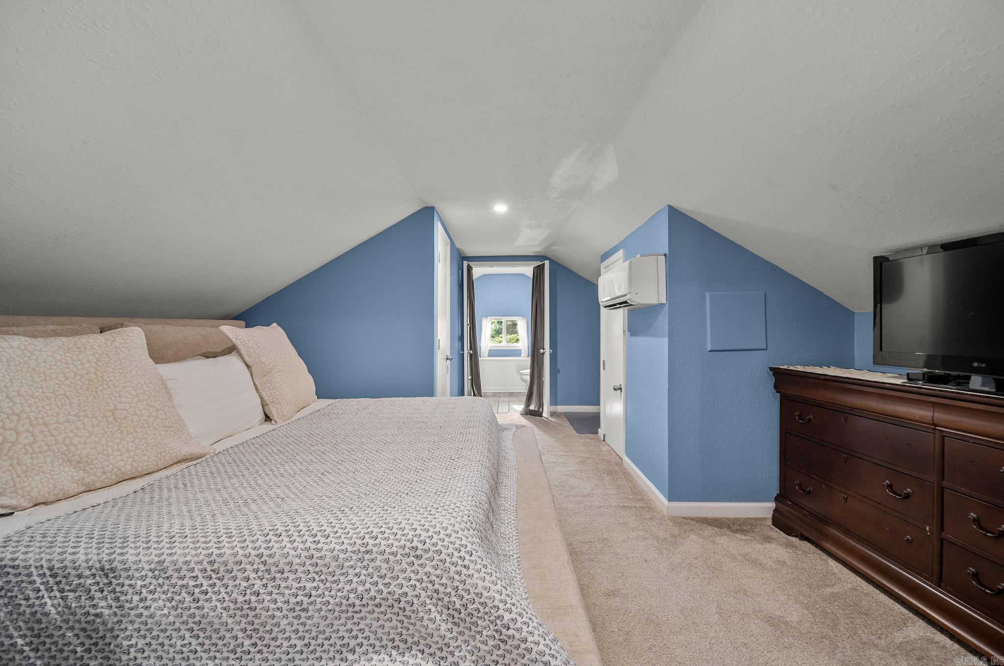 CLIFFEWOOD - Residential