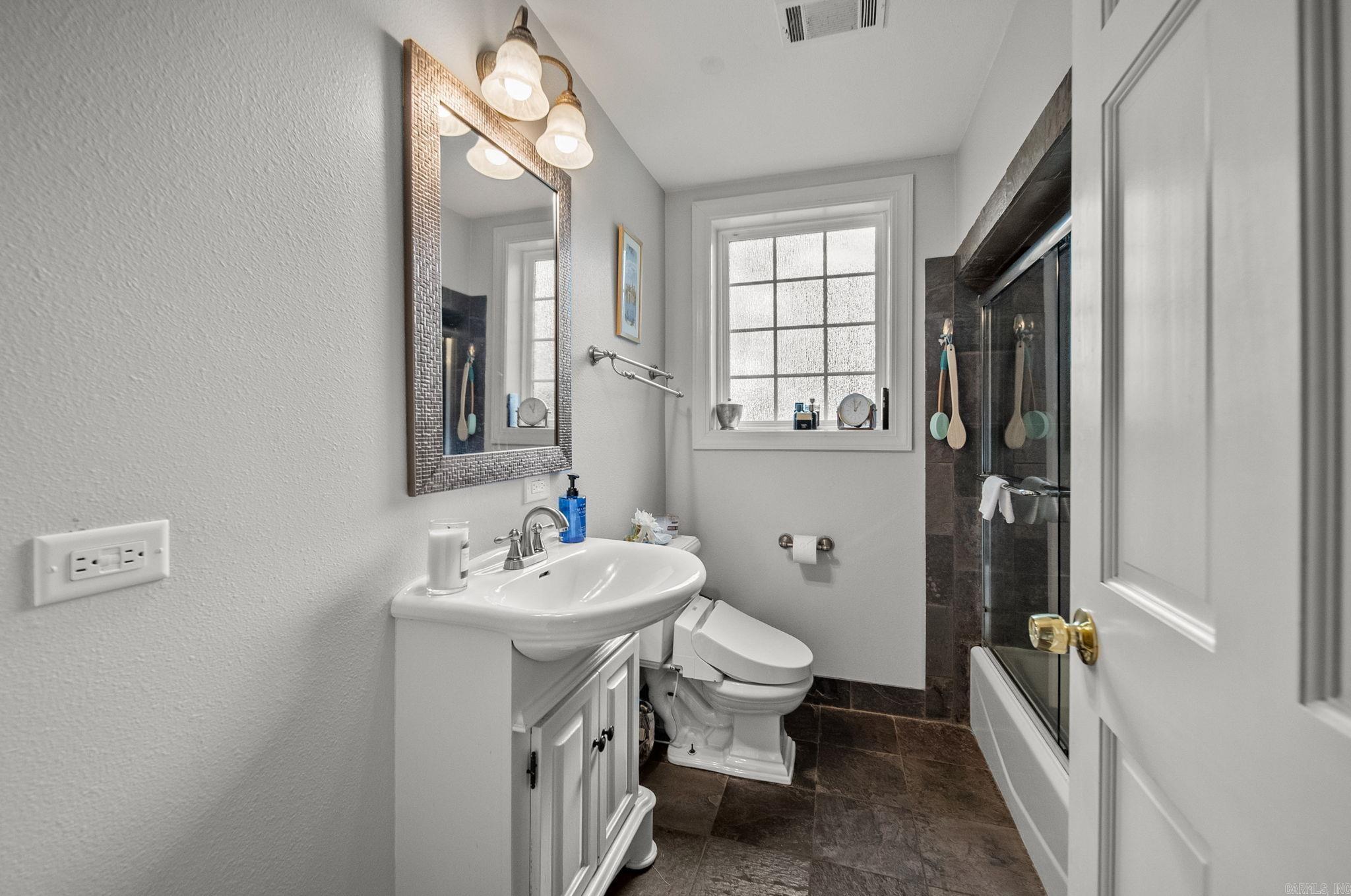 CLIFFEWOOD - Residential