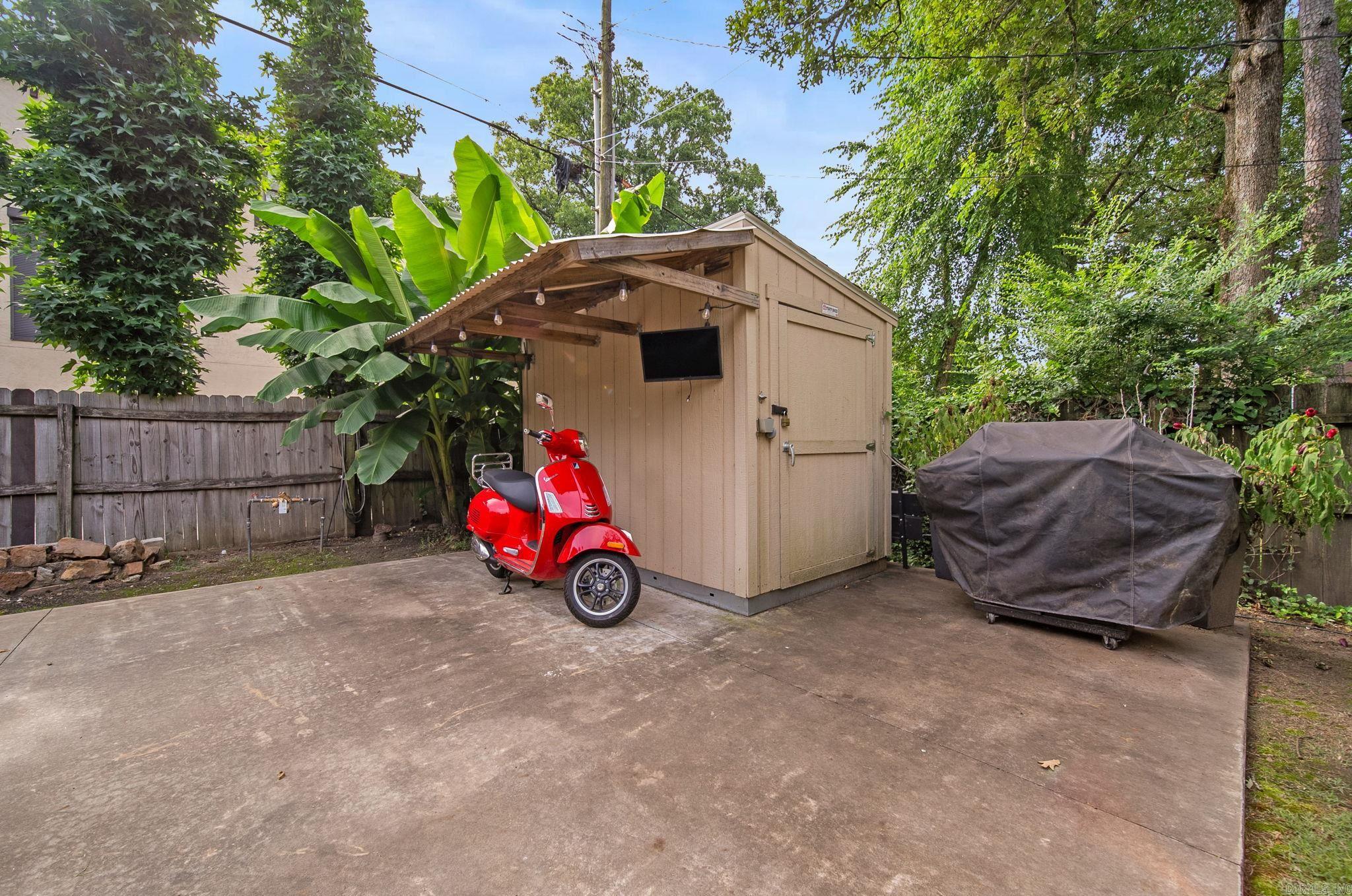 CLIFFEWOOD - Residential