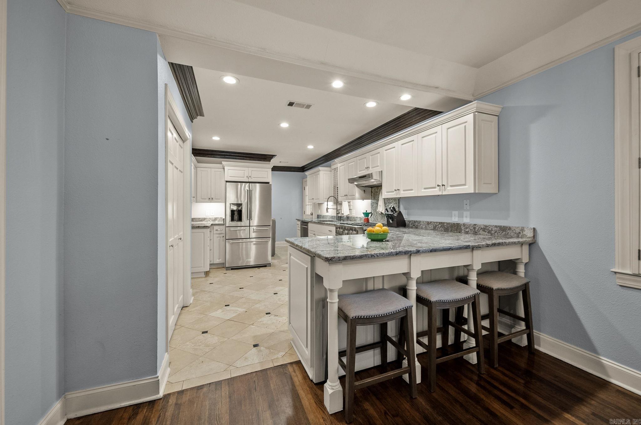CLIFFEWOOD - Residential