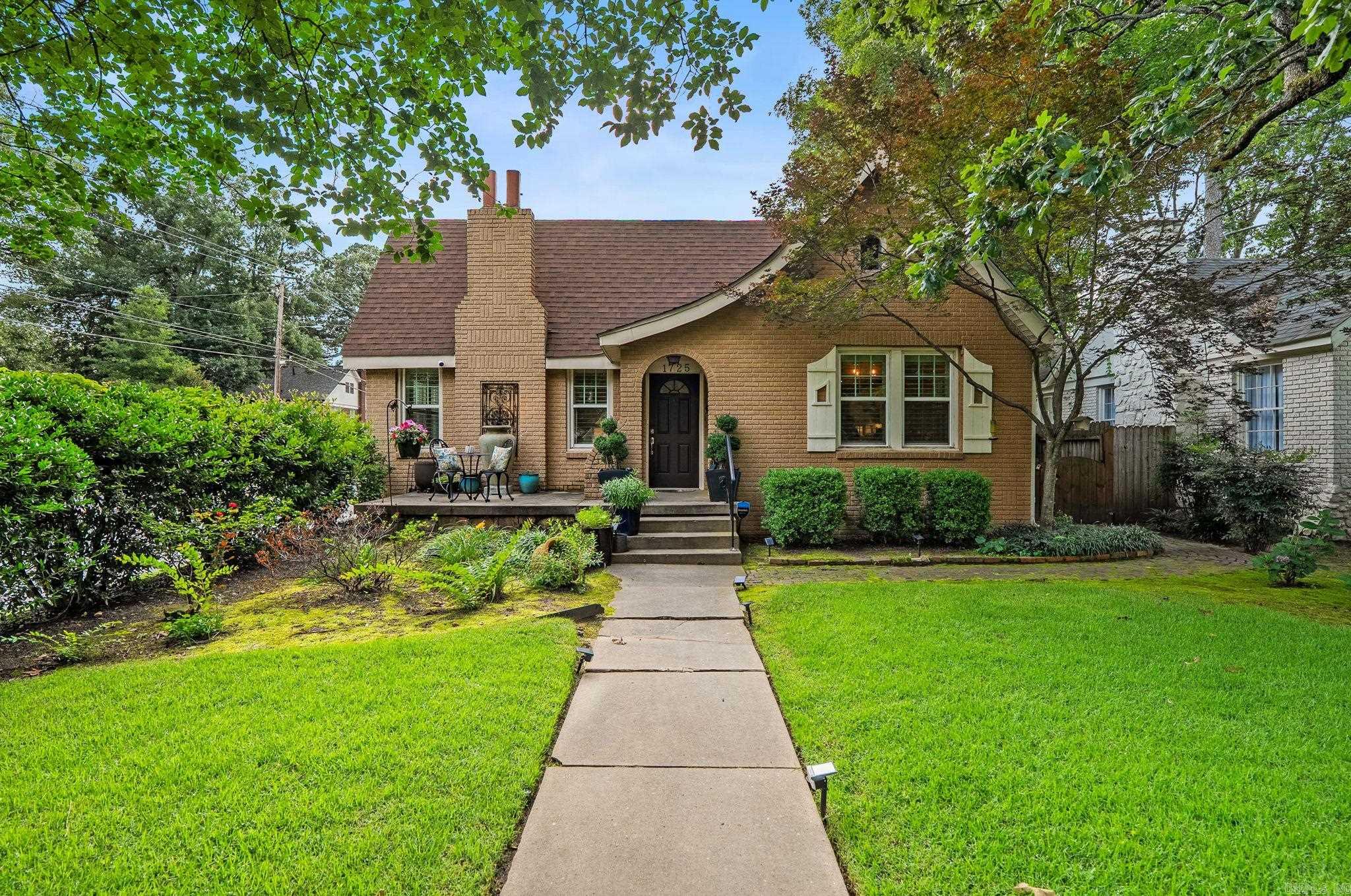 CLIFFEWOOD - Residential