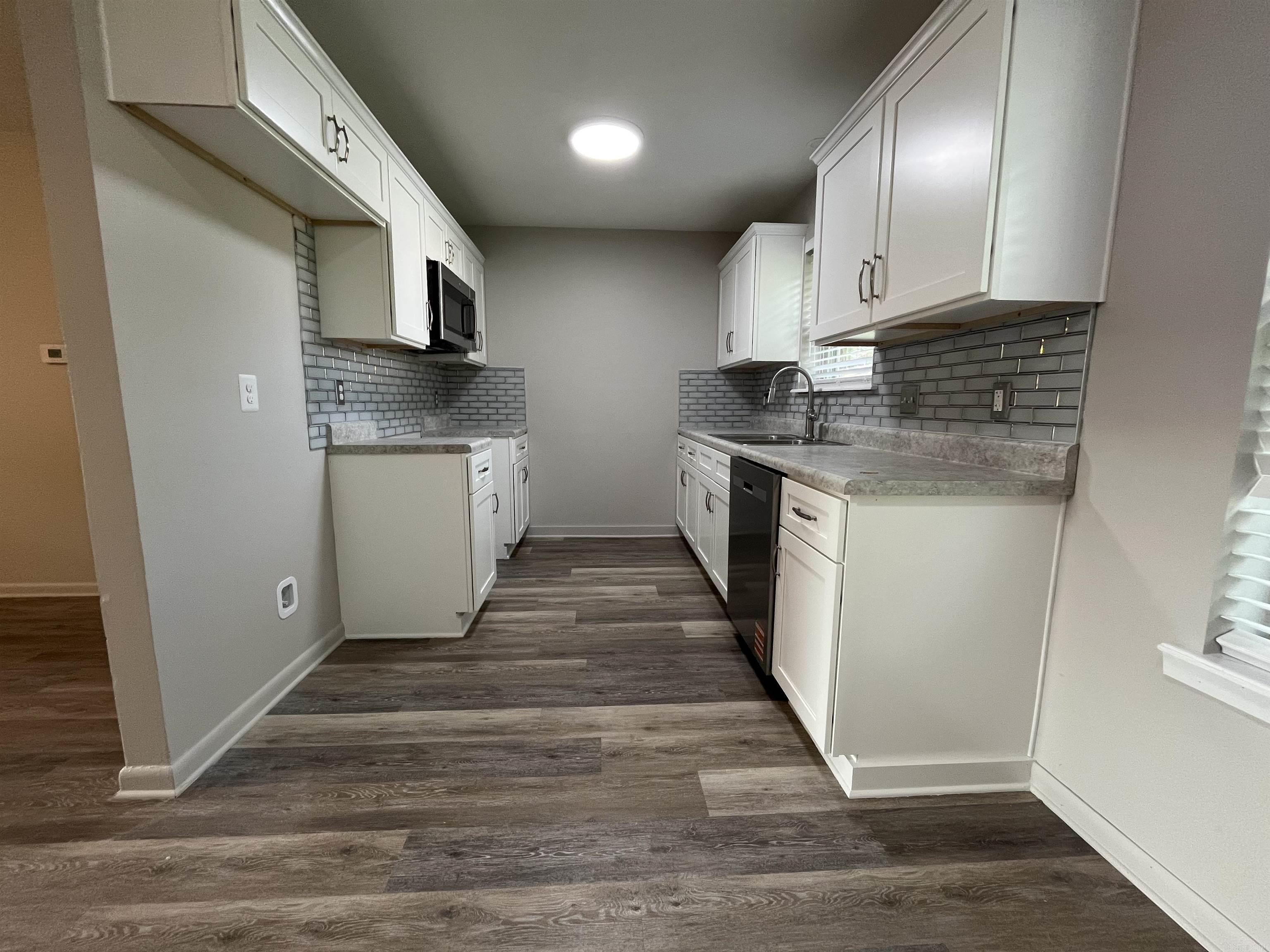 PLEASANT HOMES - Residential