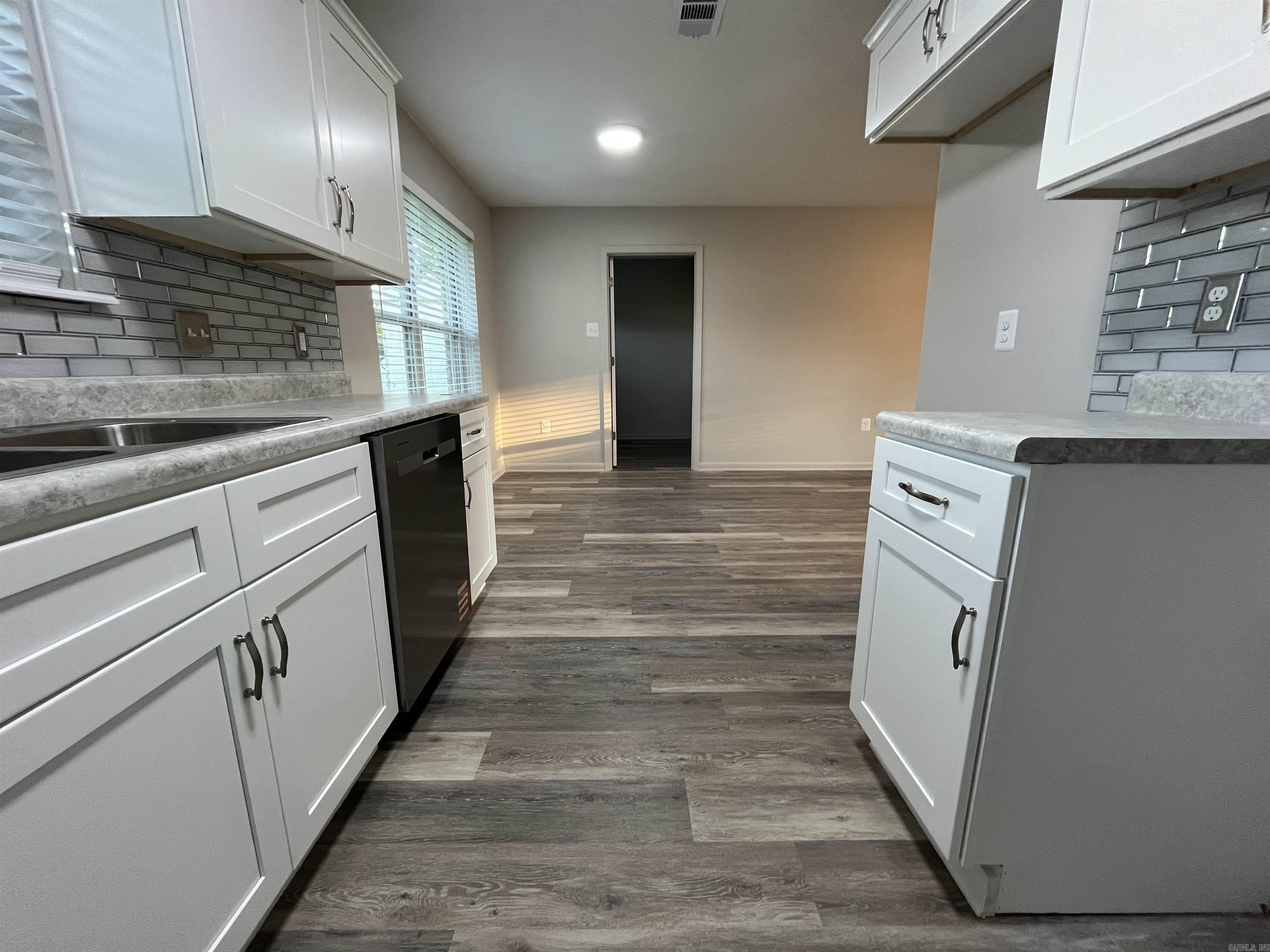 PLEASANT HOMES - Residential