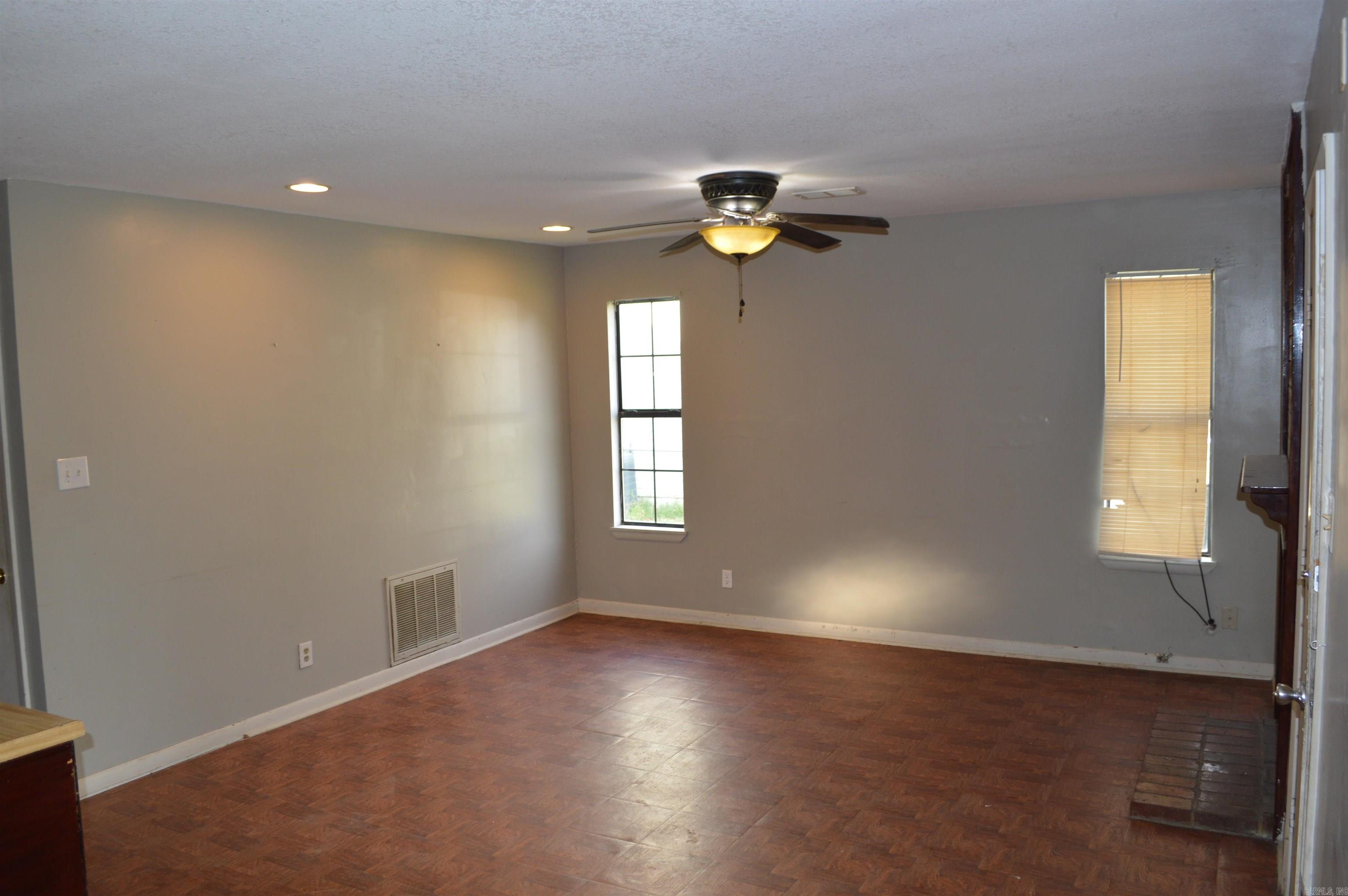 MALLARD ESTATES - Residential