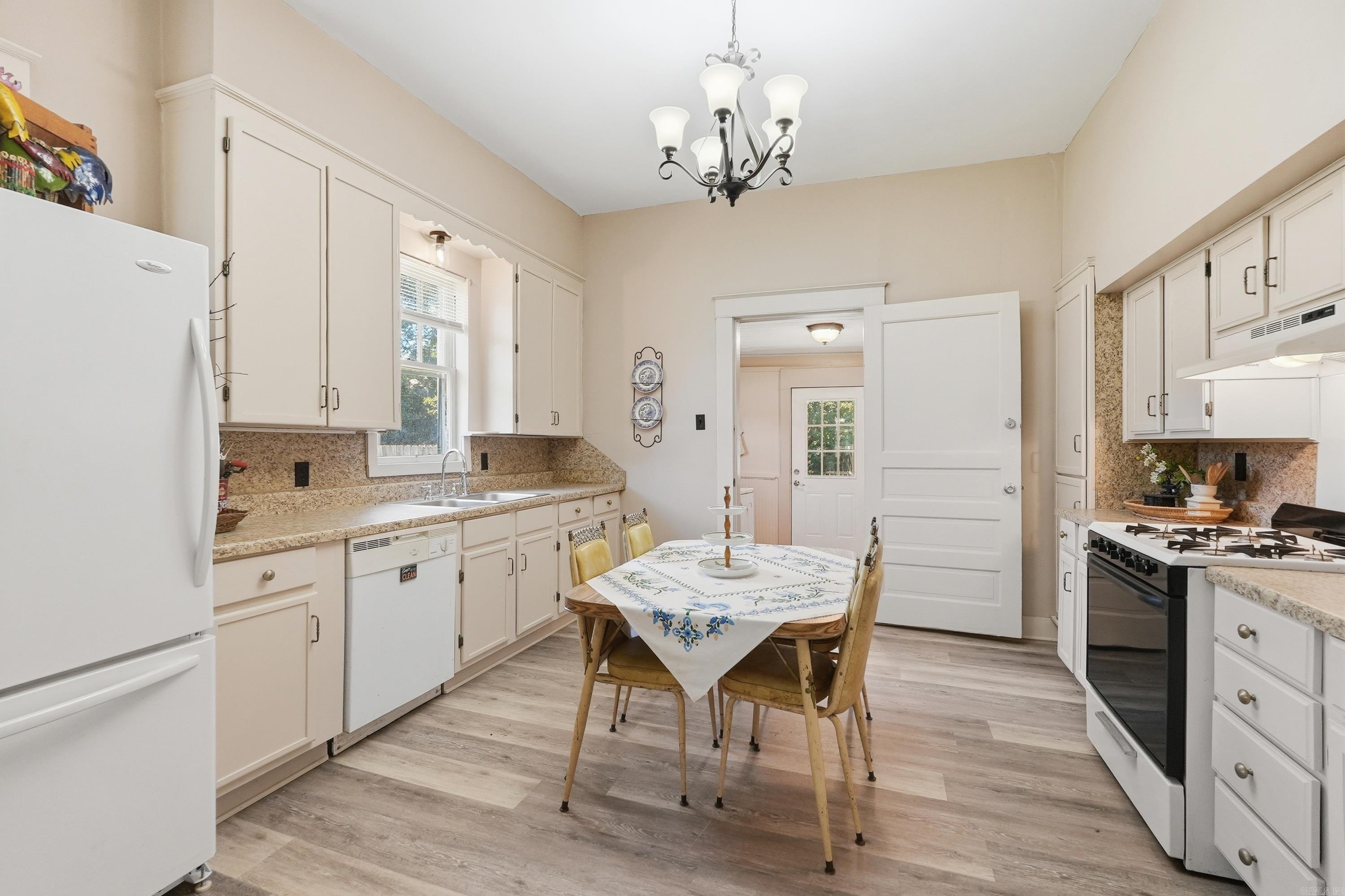 DISMUKES ADDN - Residential