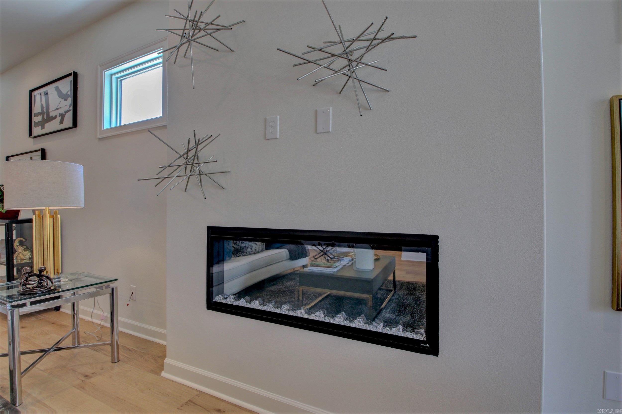 MERGERON COURT - Residential