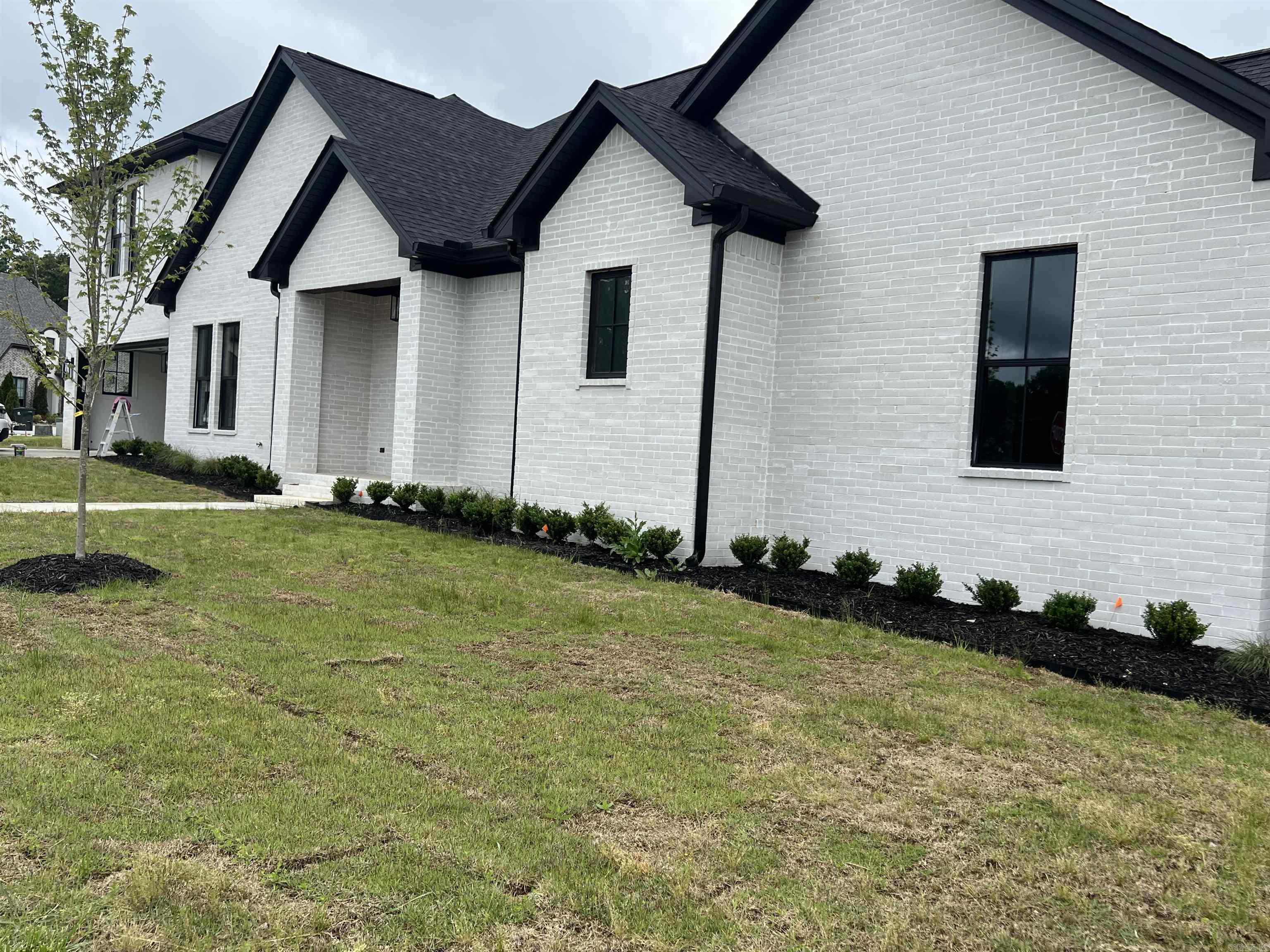 FLETCHER VALLEY "FLETCHER RIDGE" - Residential Lease