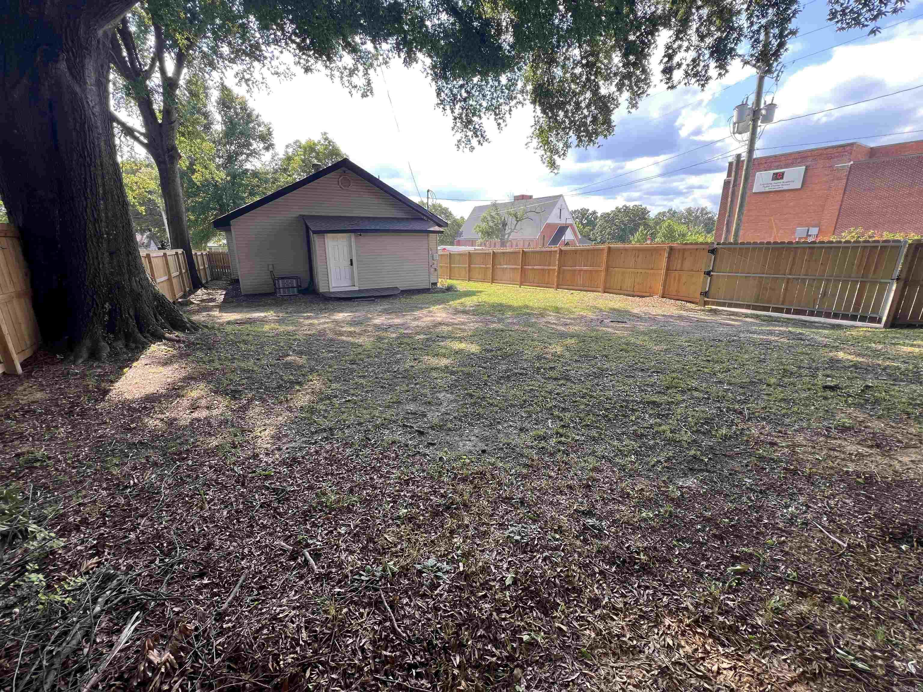Worthen - Residential Lease