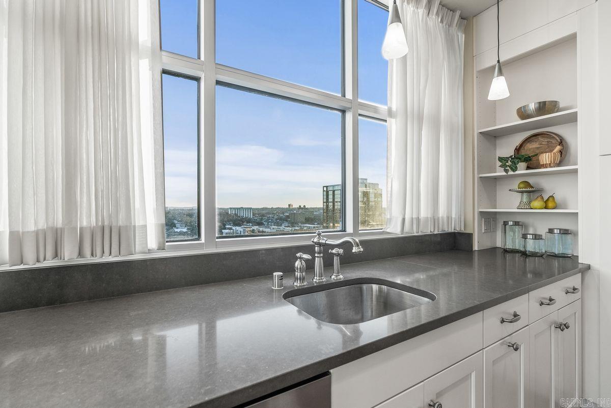 CLINTON & SHERMAN HPR - Residential