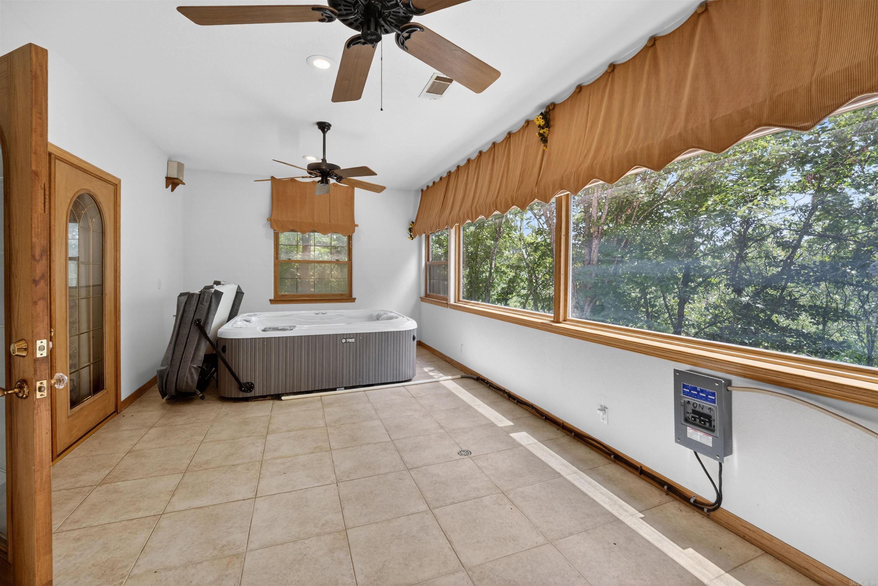 Fox Pass Estates - Residential