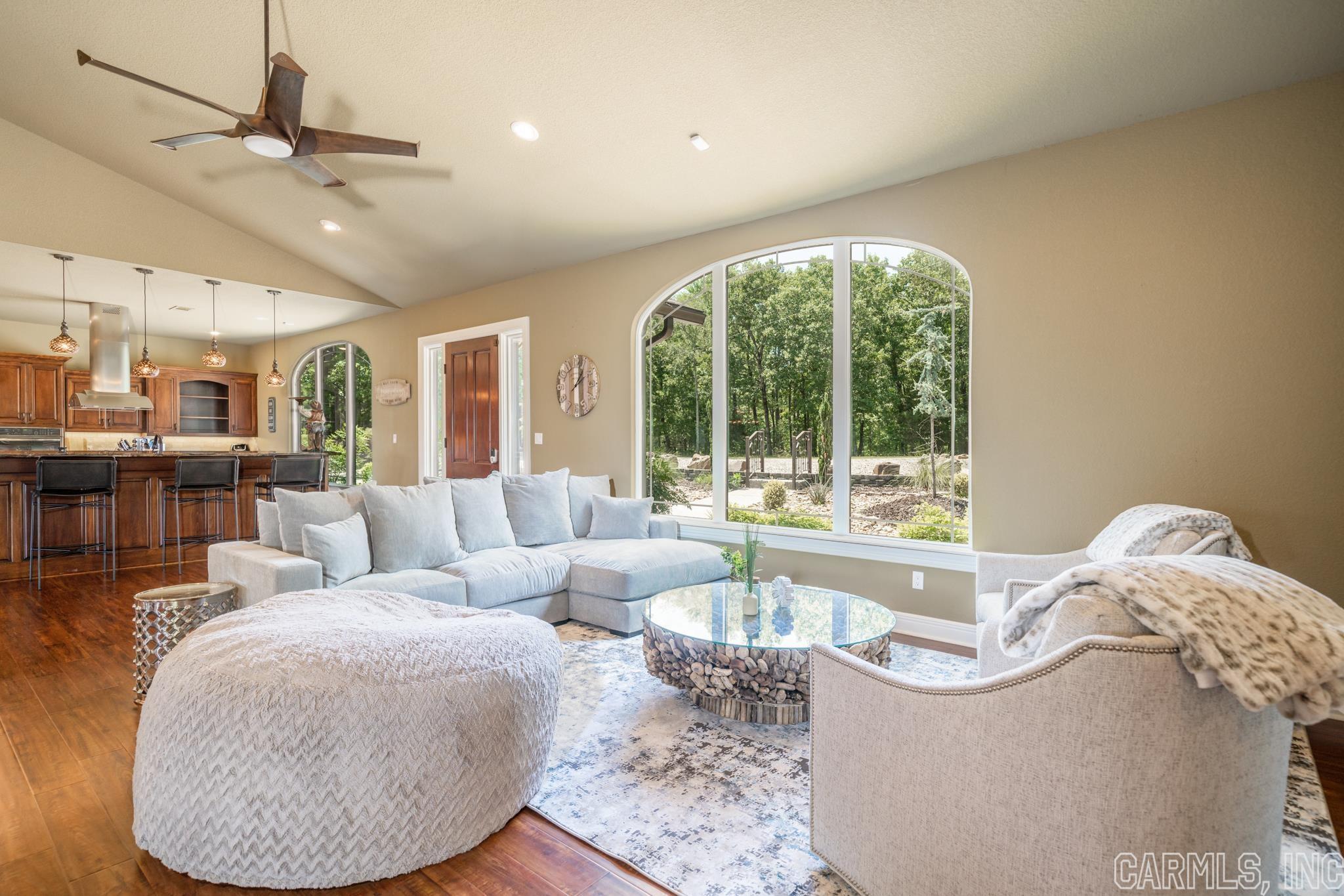 BEAUREVE BAY - Residential