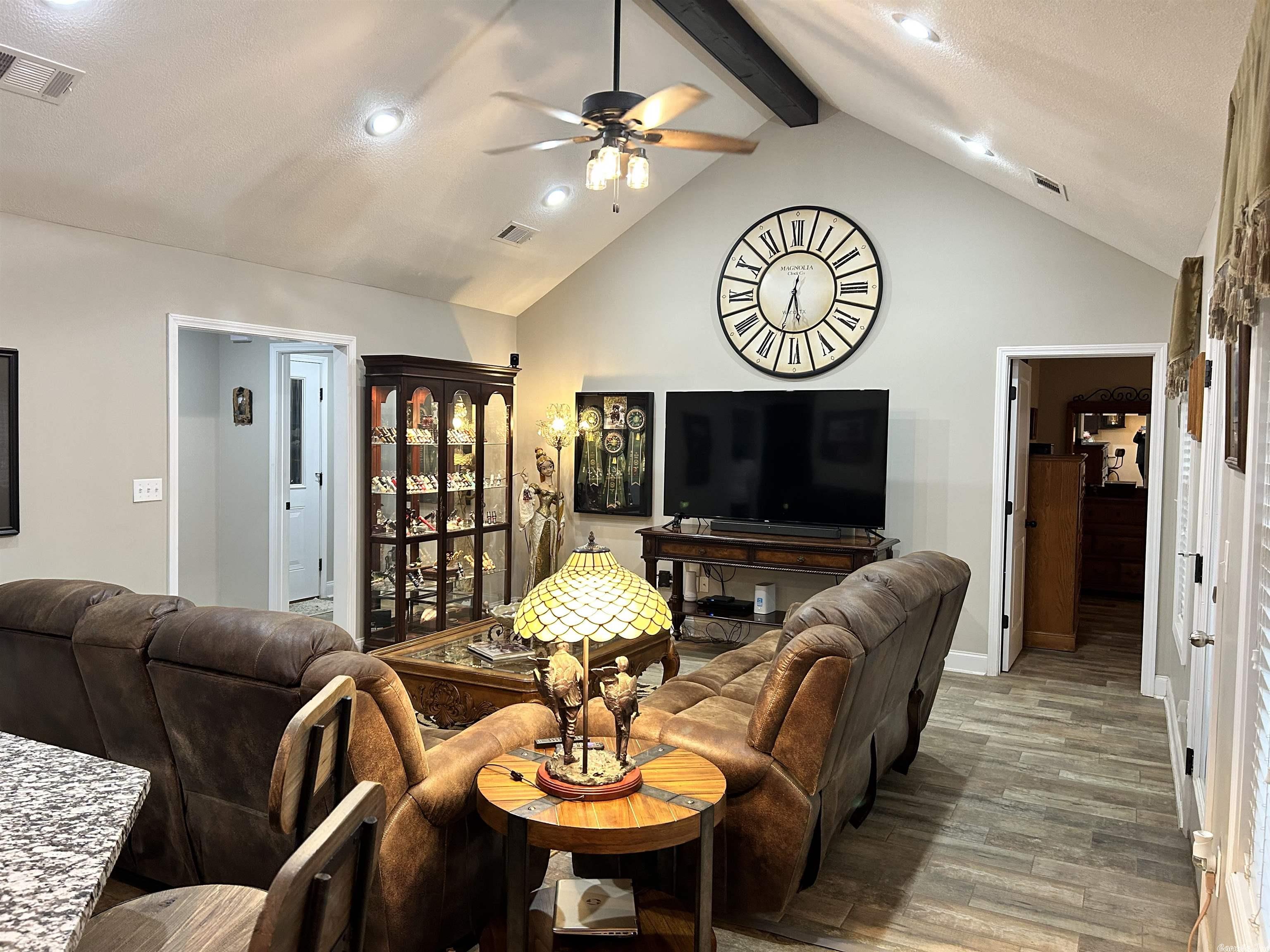 DONLEE RIDGE - Residential