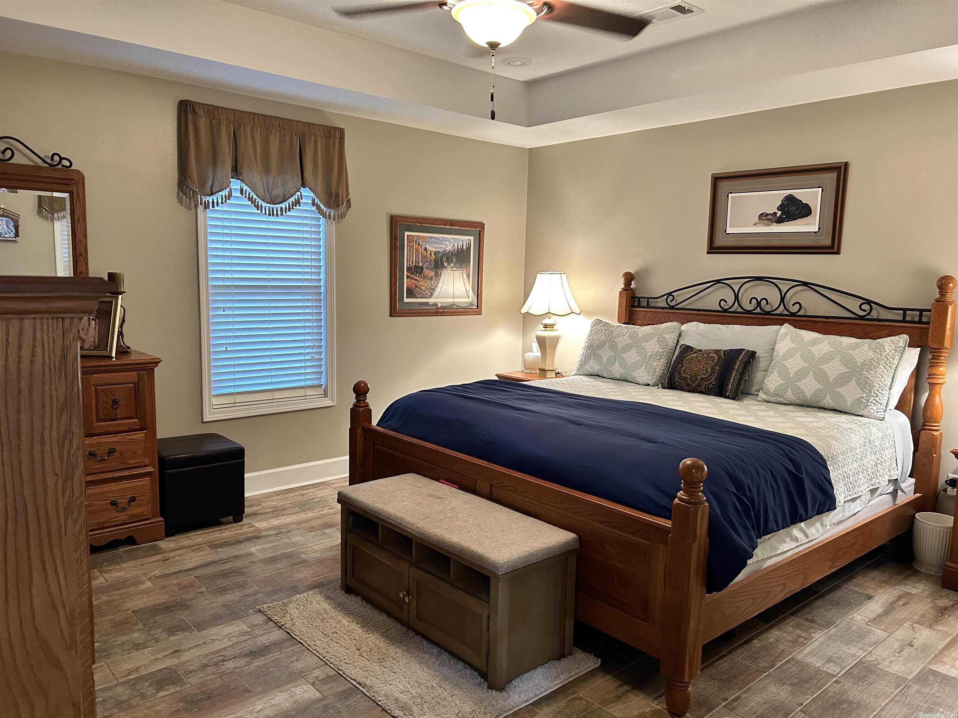 DONLEE RIDGE - Residential