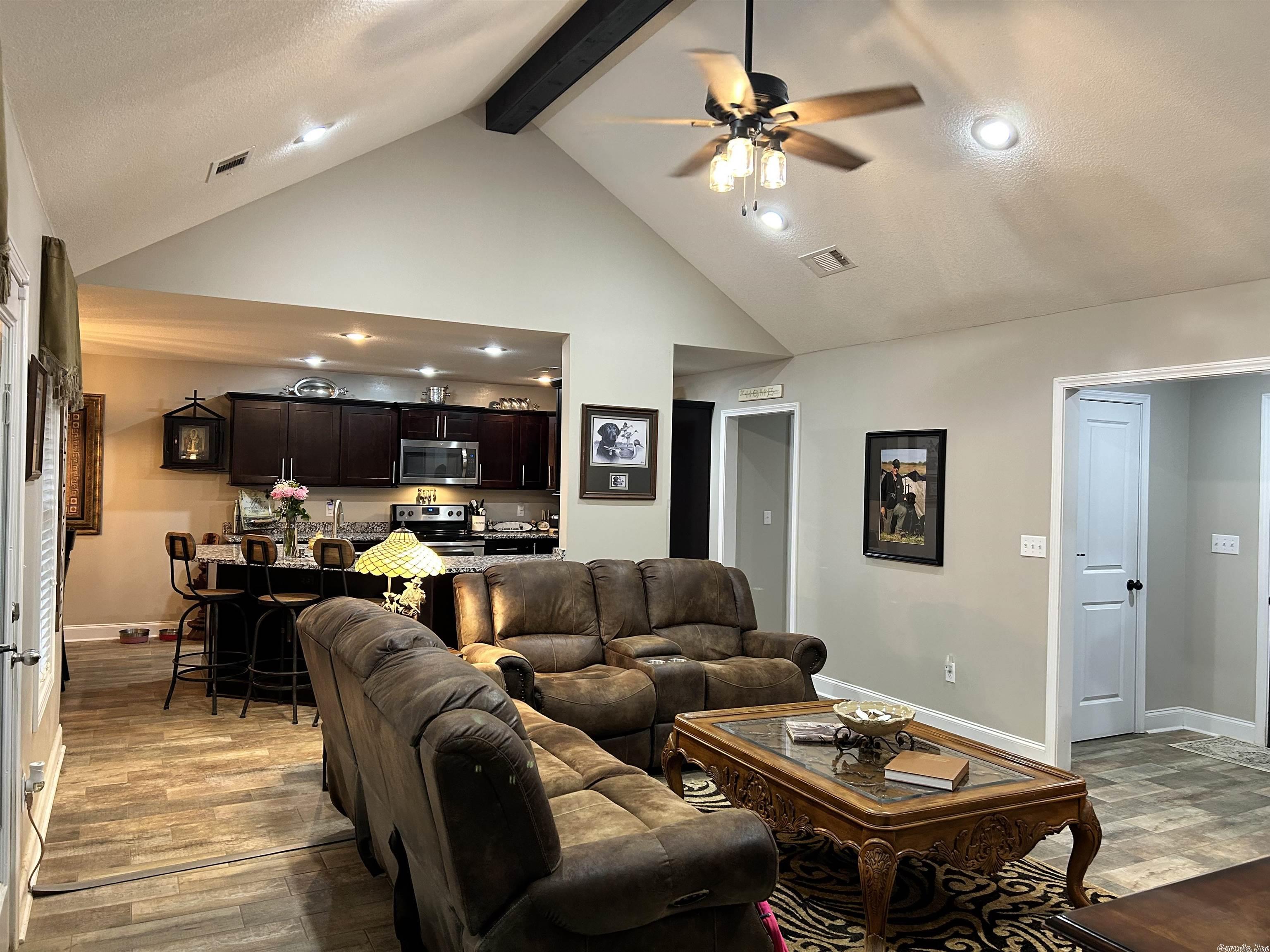 DONLEE RIDGE - Residential