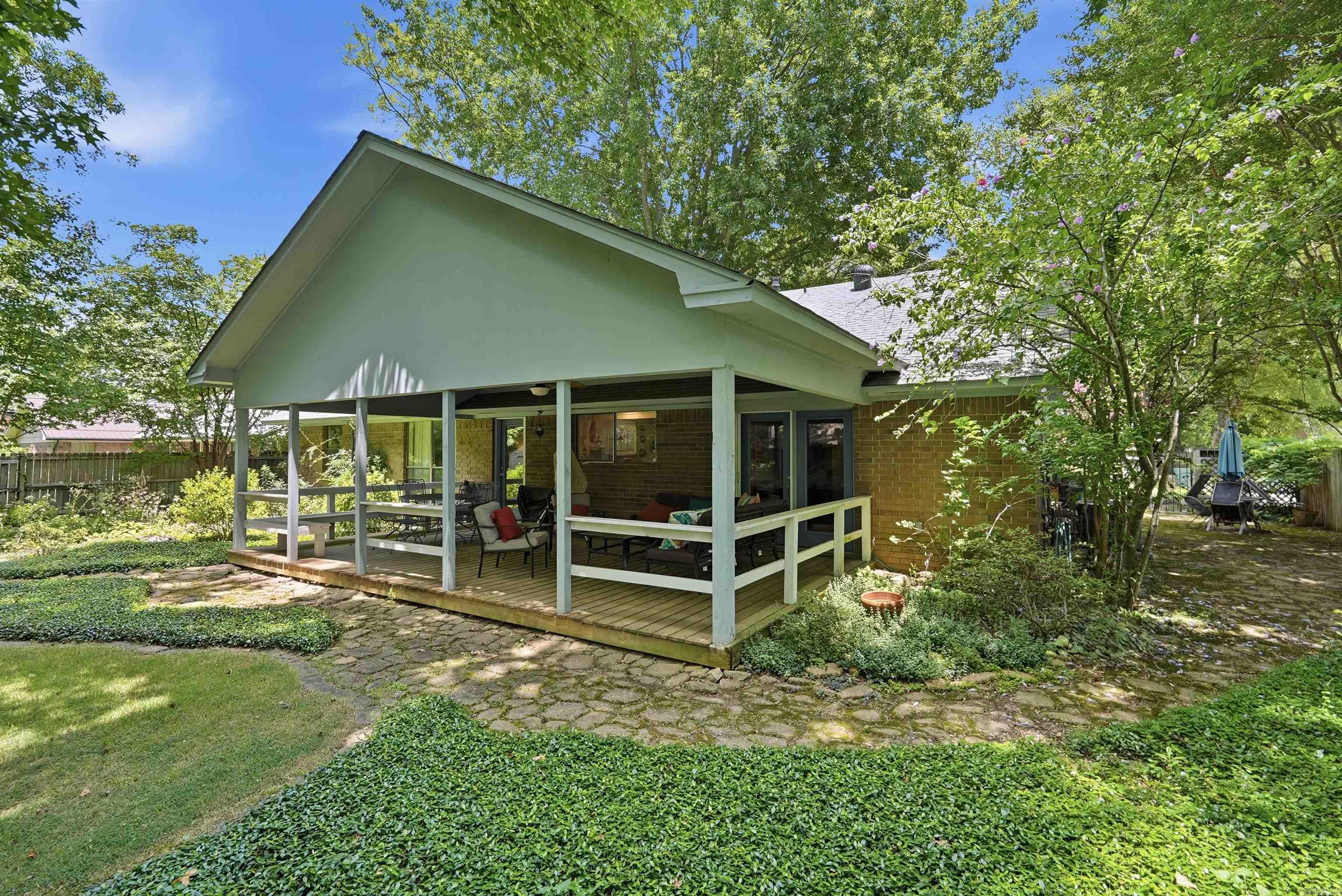 TUCKER CREEK - Residential