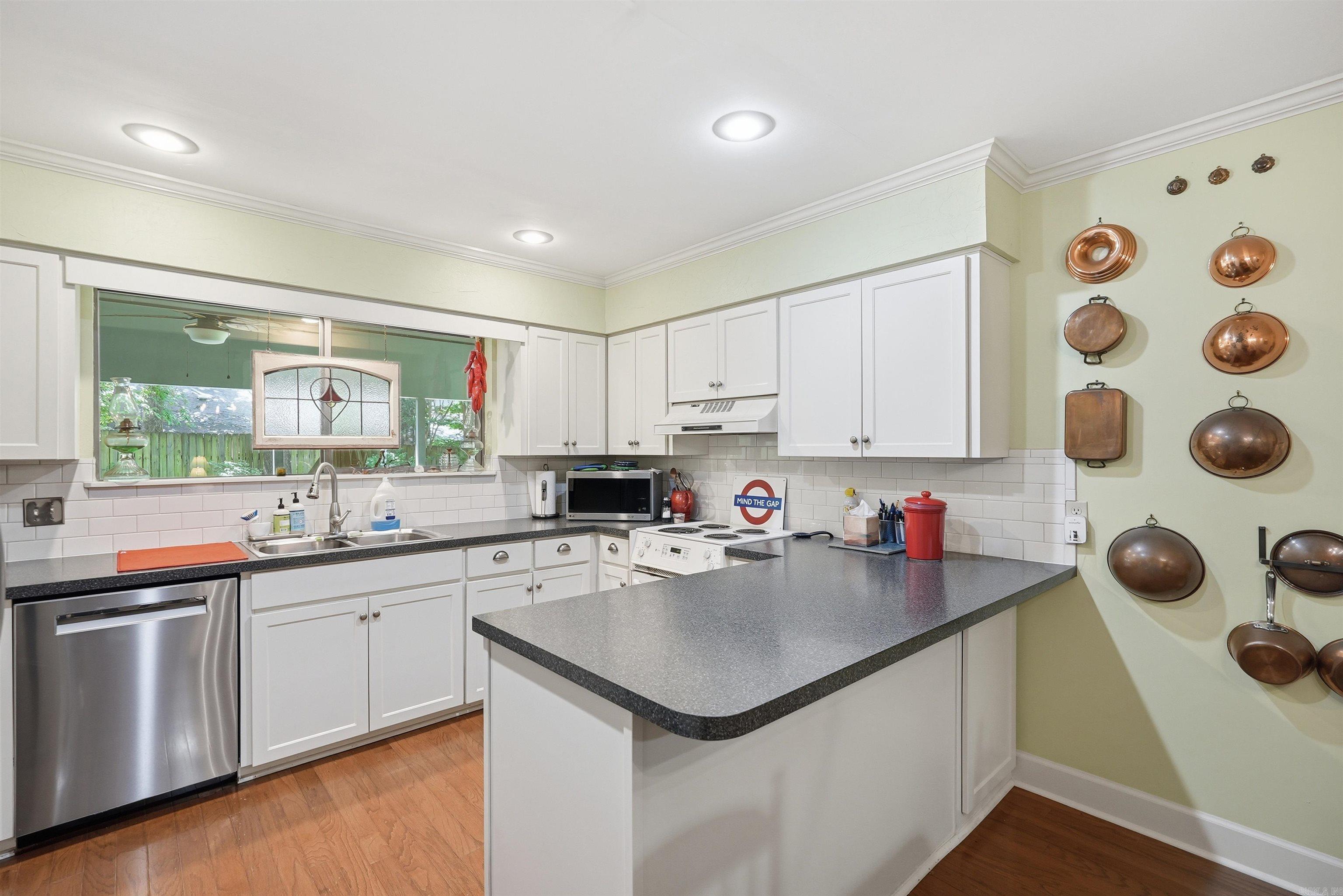 TUCKER CREEK - Residential