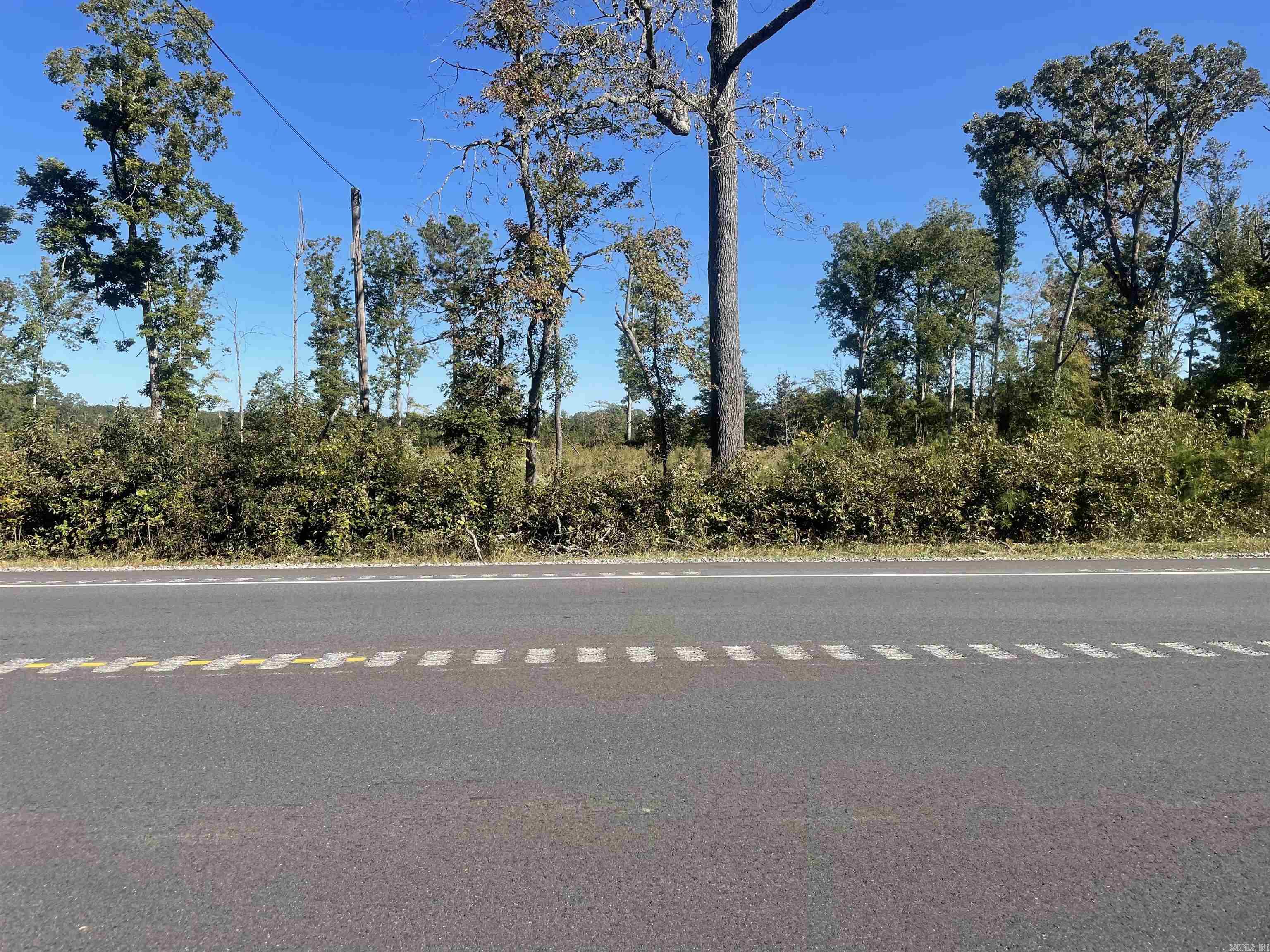 Check out this 4.5 acres on Hwy 270. Highway frontage with a perfect location for commercial business or shop!! Price is right!!!