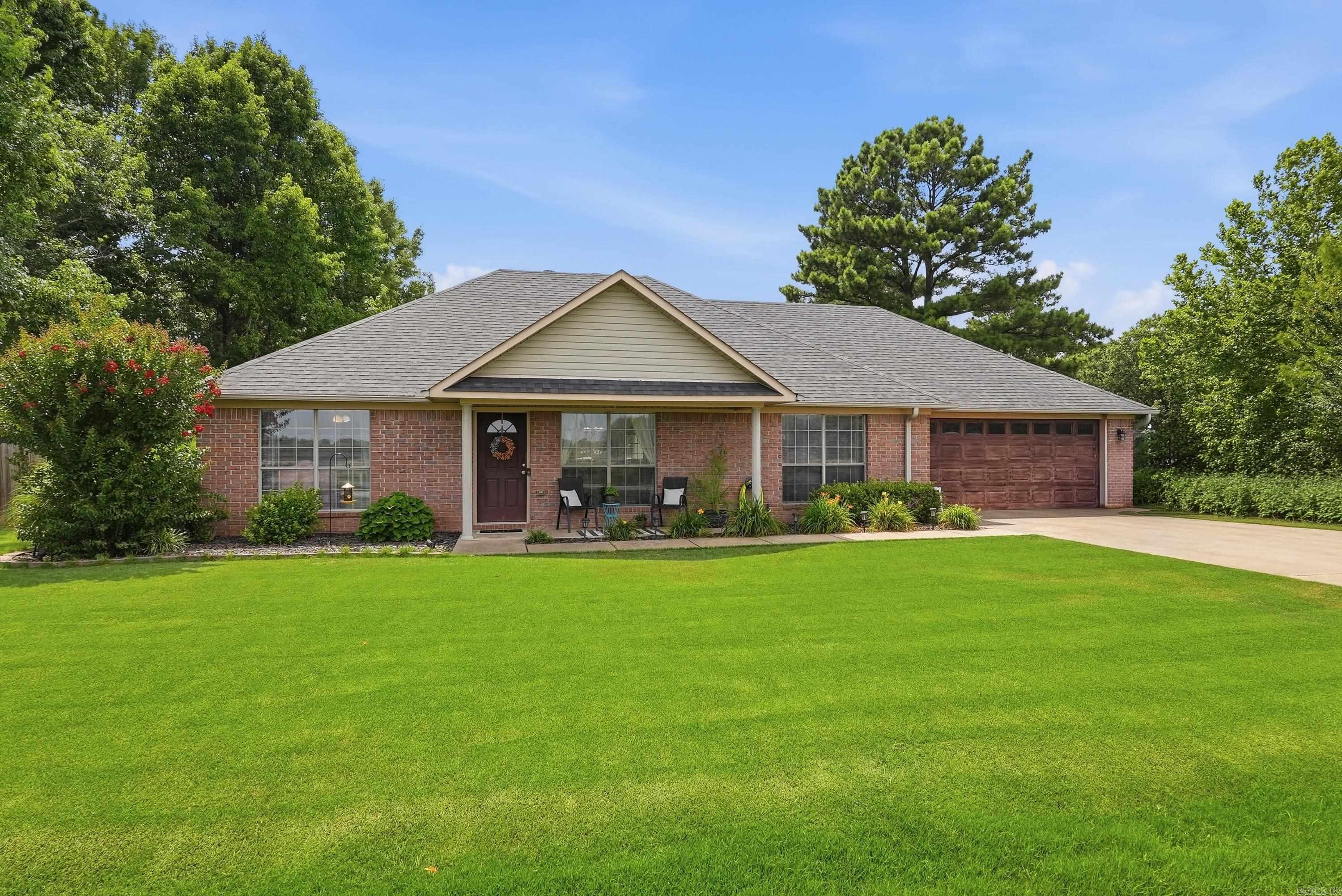 SIMMONS PLACE - Residential
