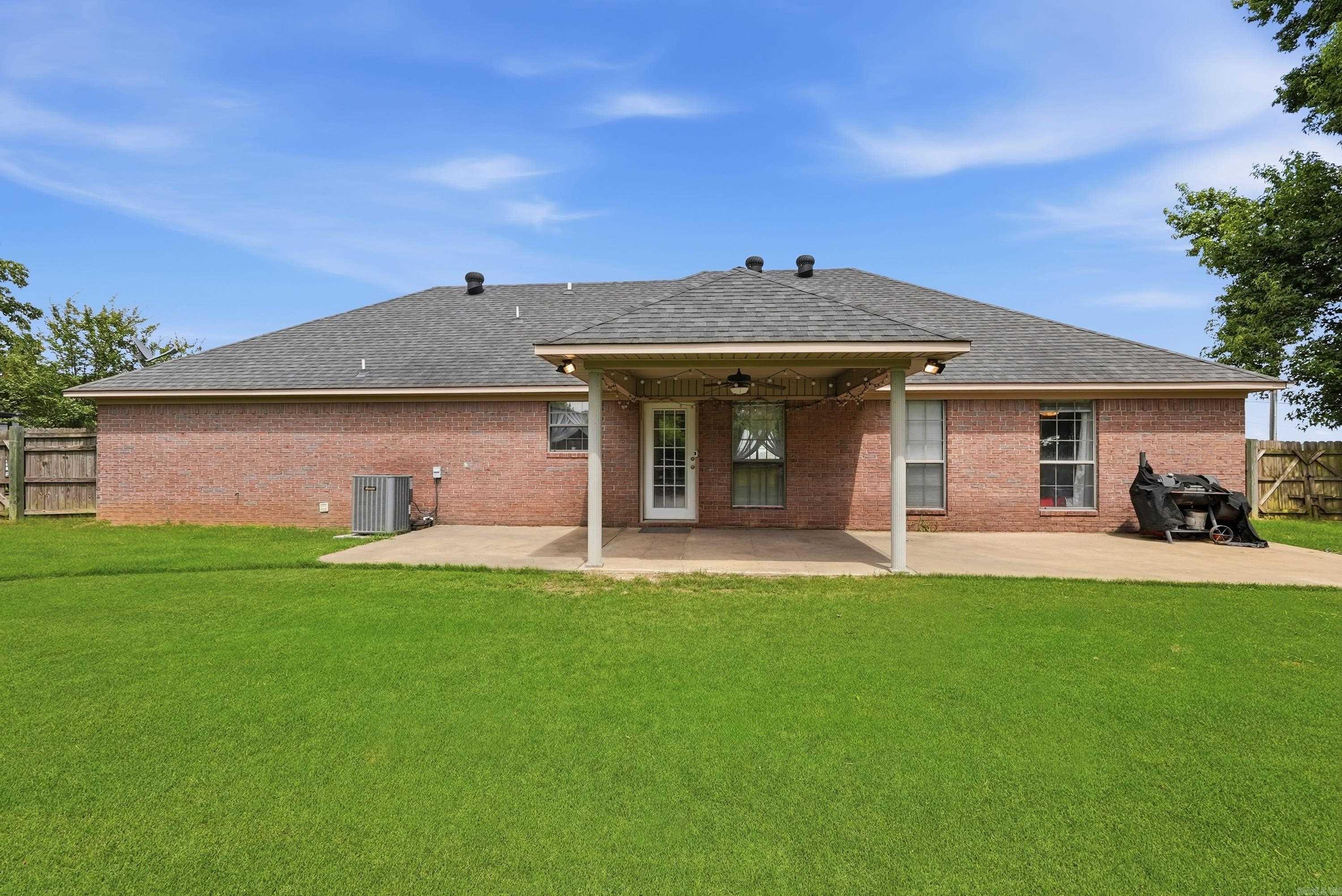SIMMONS PLACE - Residential