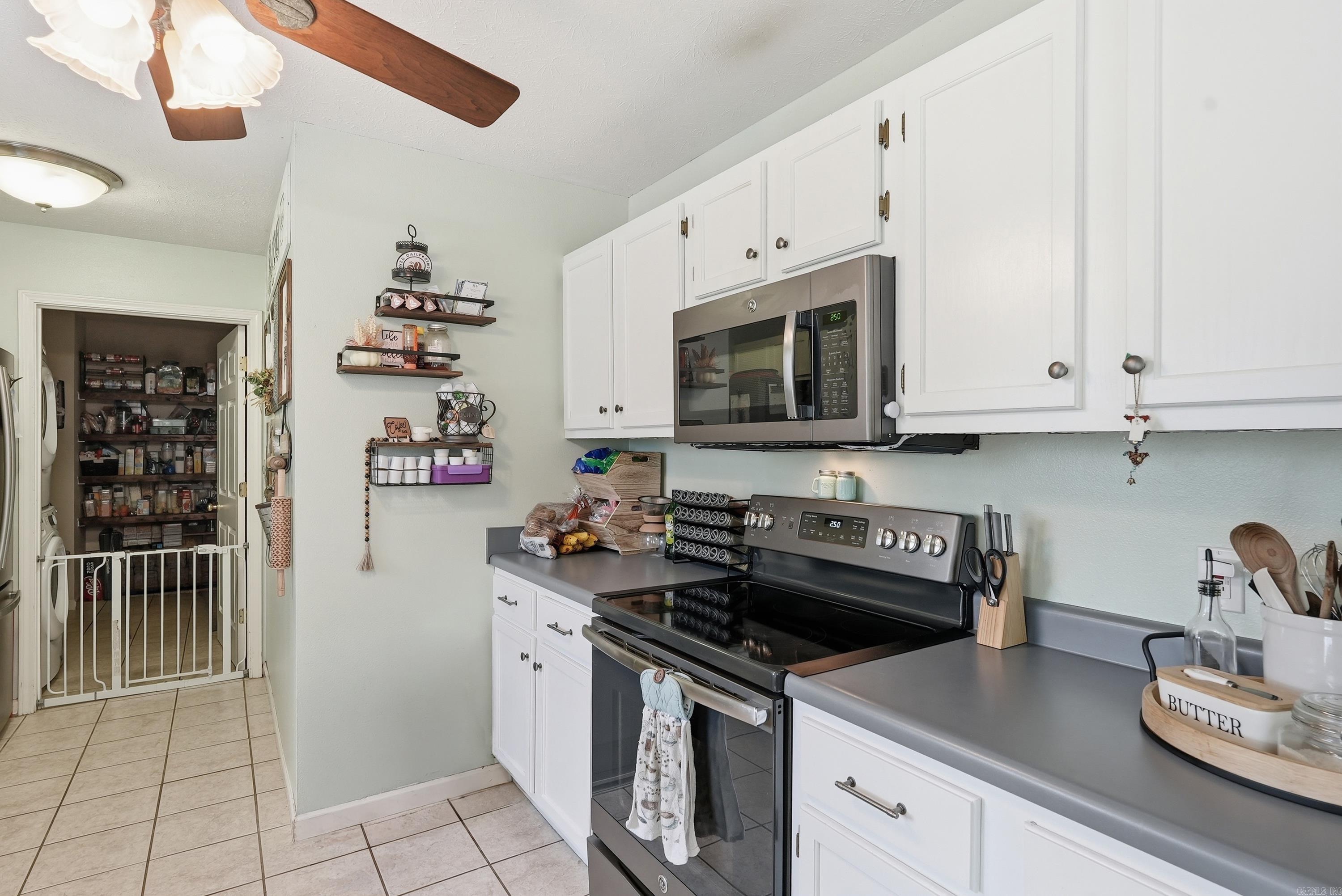 SIMMONS PLACE - Residential