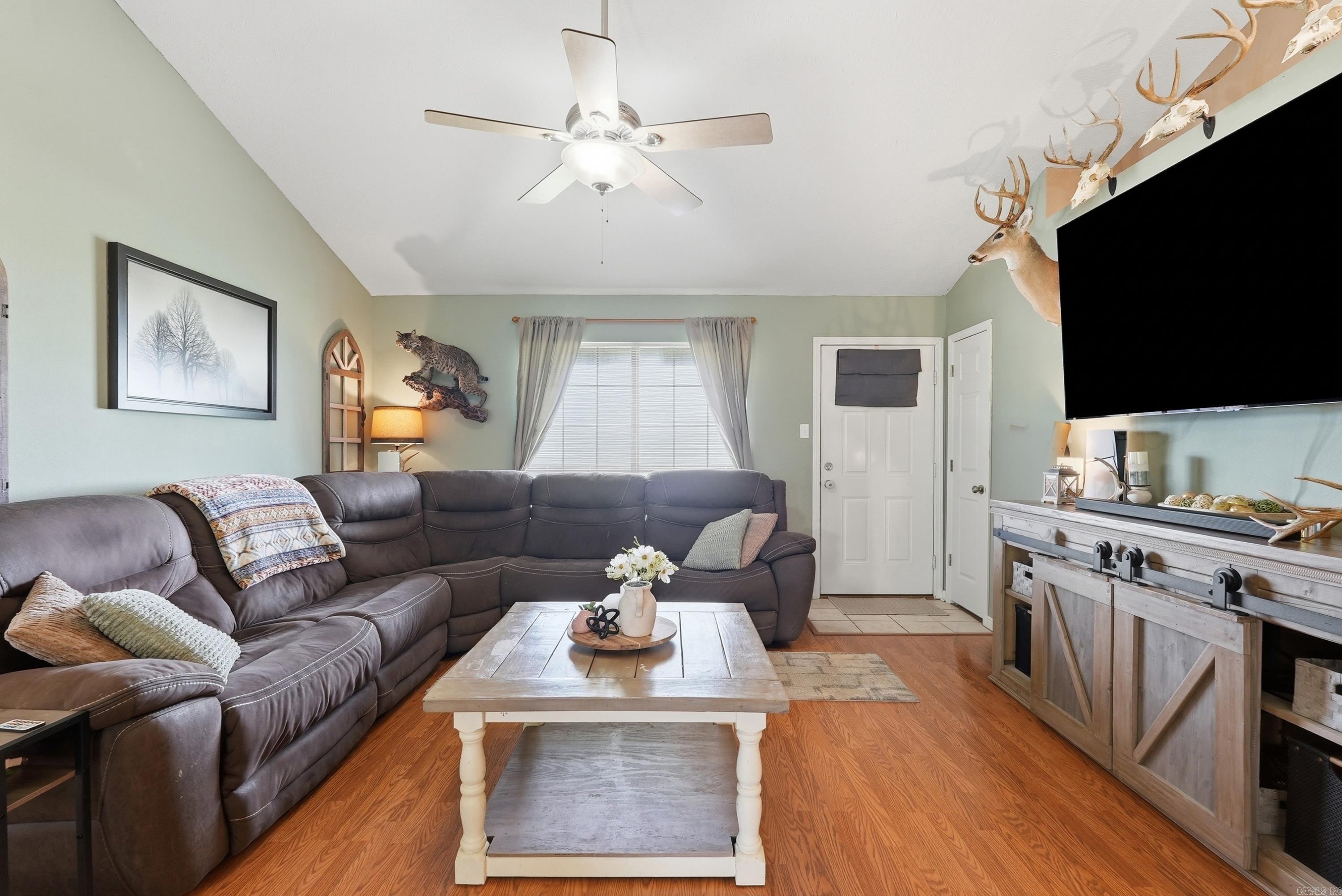 SIMMONS PLACE - Residential