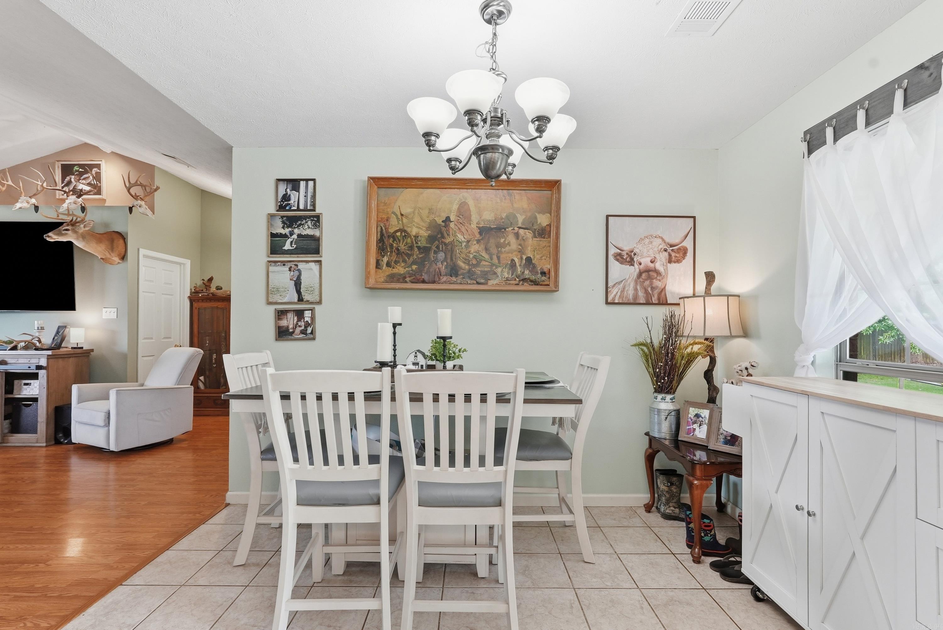 SIMMONS PLACE - Residential