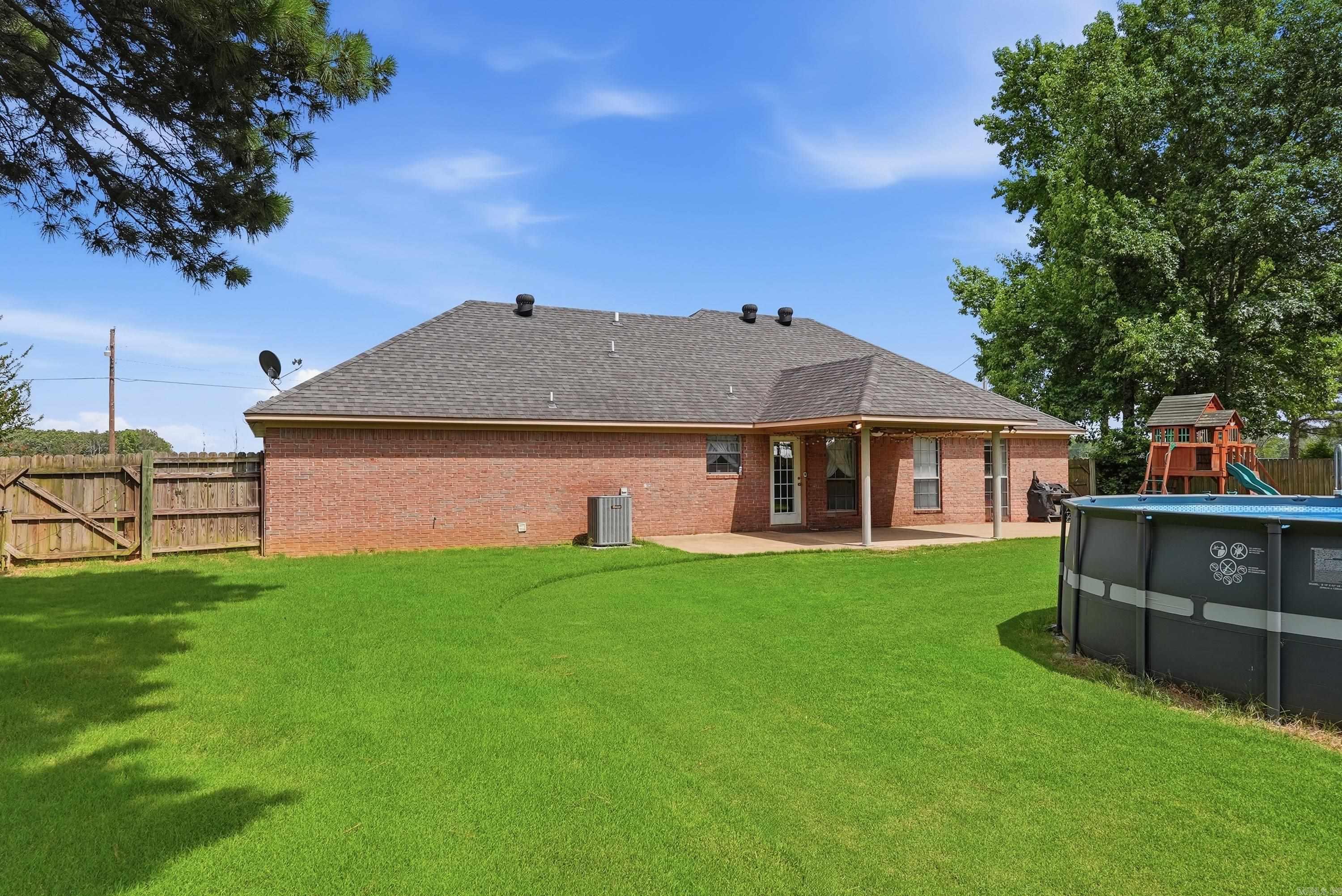 SIMMONS PLACE - Residential