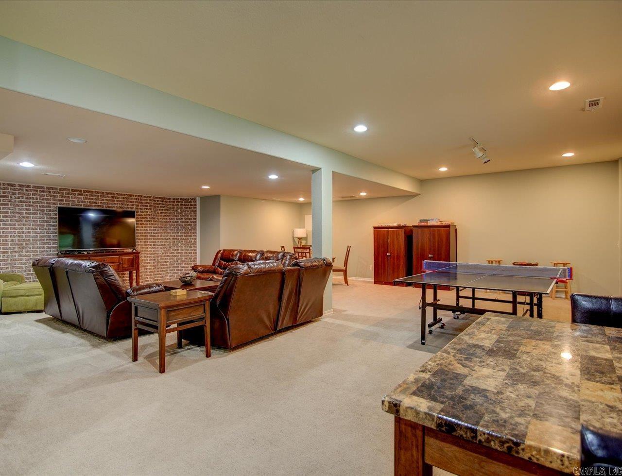 ARKANSAS HGTS - Residential