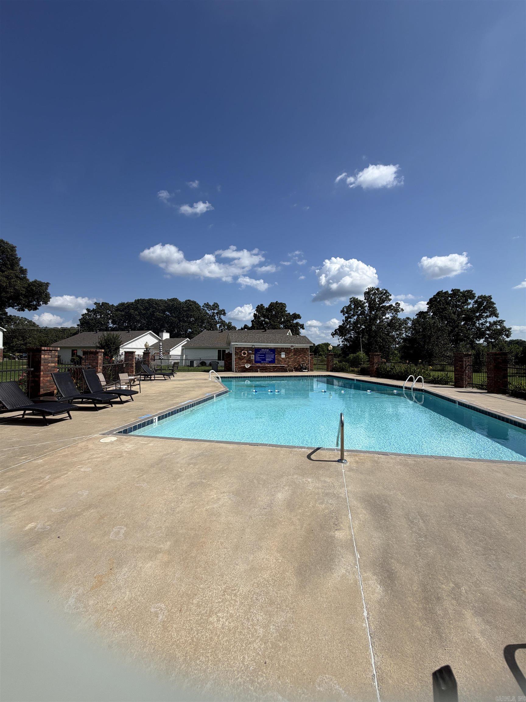 CARRIAGE COURTS - Residential
