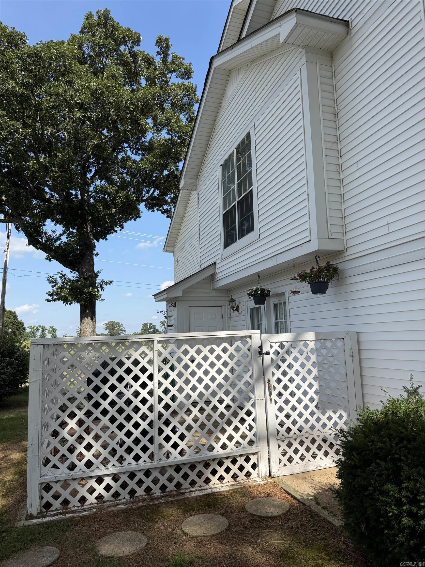CARRIAGE COURTS - Residential