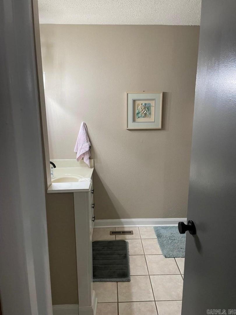 Lakewood Hills Condo - Residential Lease