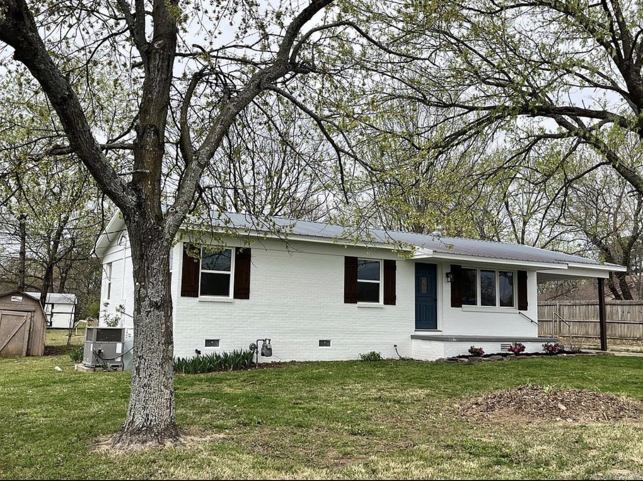 BRYANTS 2ND EAST - Residential