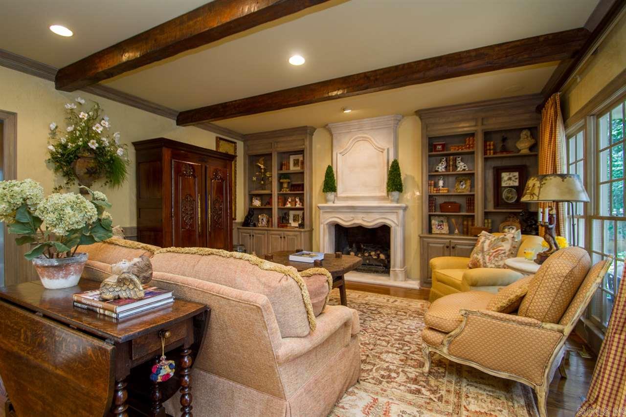 CHENAL VALLEY CHENAL CIRCLE - Residential