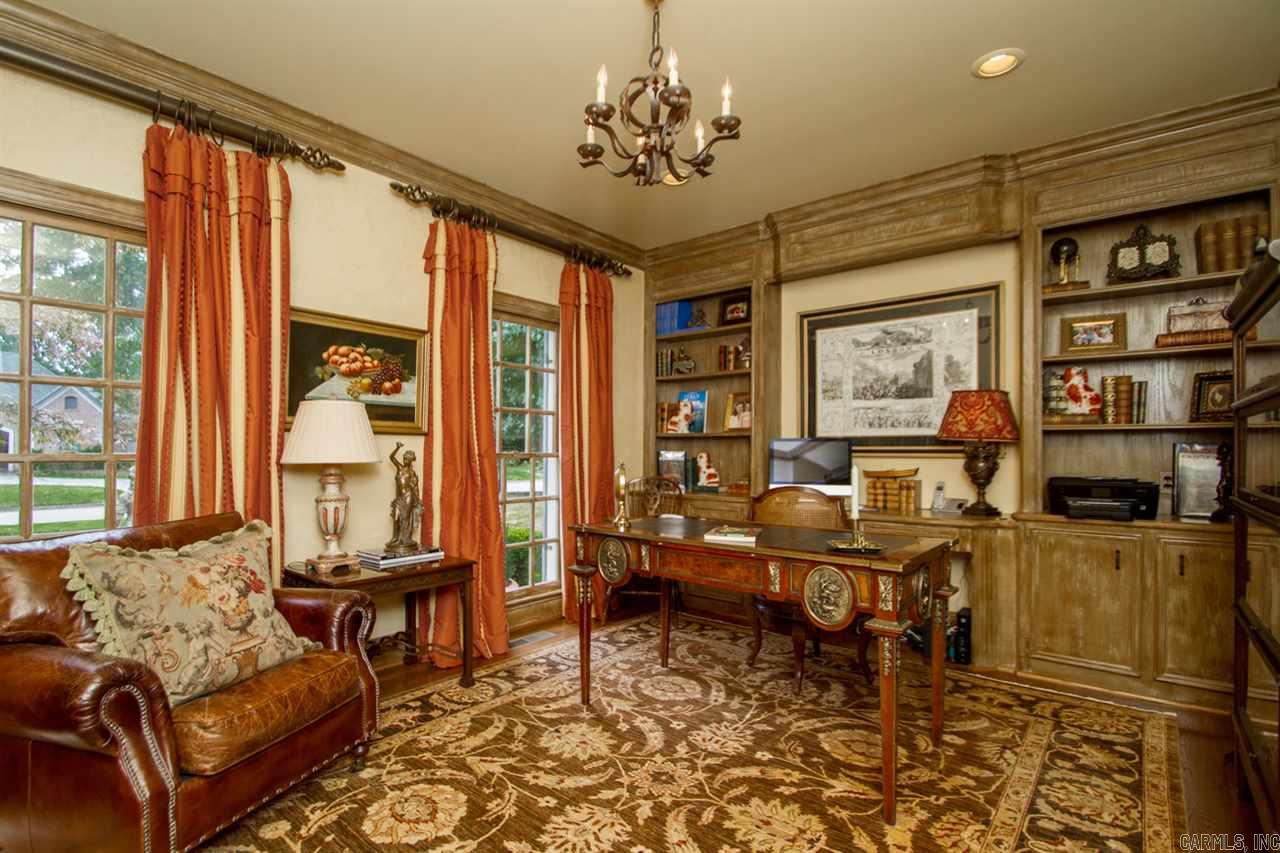 CHENAL VALLEY CHENAL CIRCLE - Residential