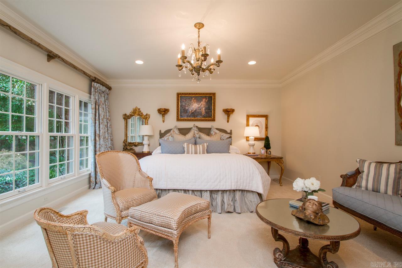 CHENAL VALLEY CHENAL CIRCLE - Residential