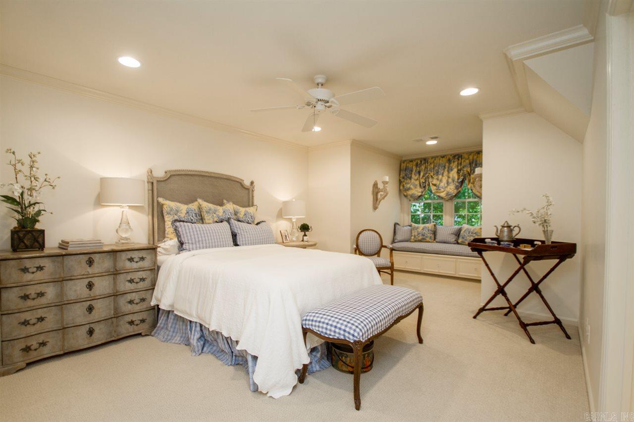 CHENAL VALLEY CHENAL CIRCLE - Residential