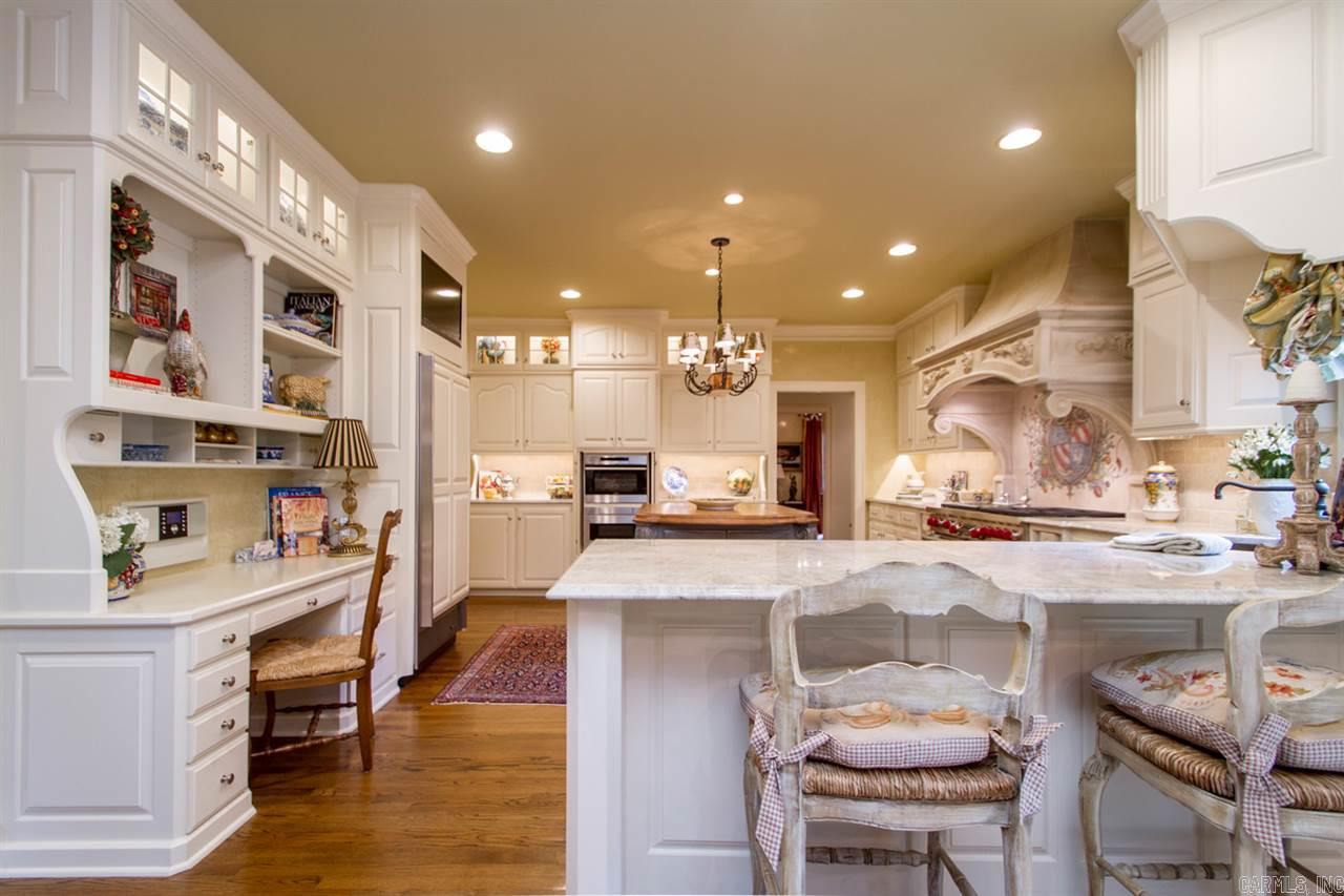 CHENAL VALLEY CHENAL CIRCLE - Residential