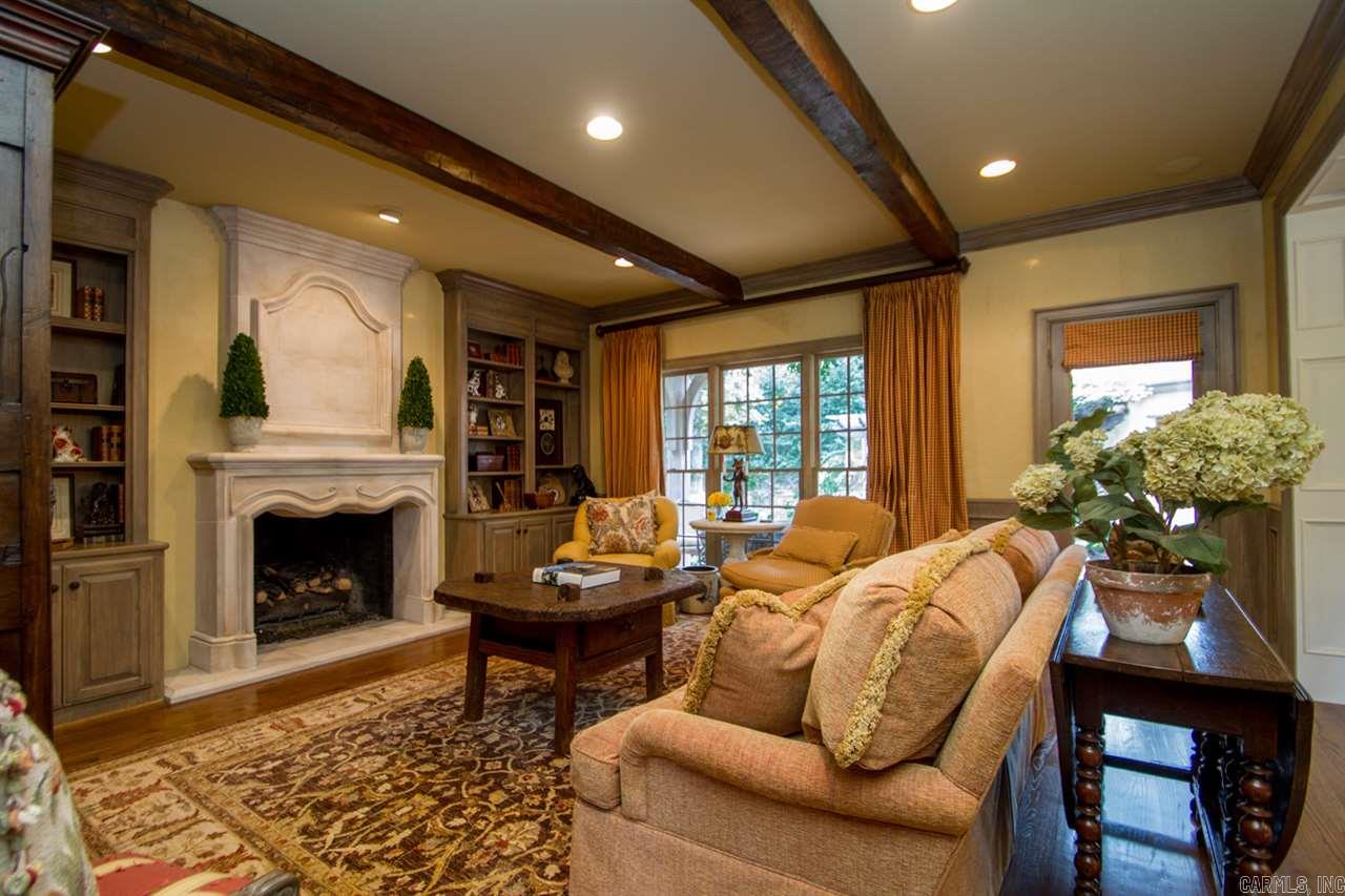 CHENAL VALLEY CHENAL CIRCLE - Residential