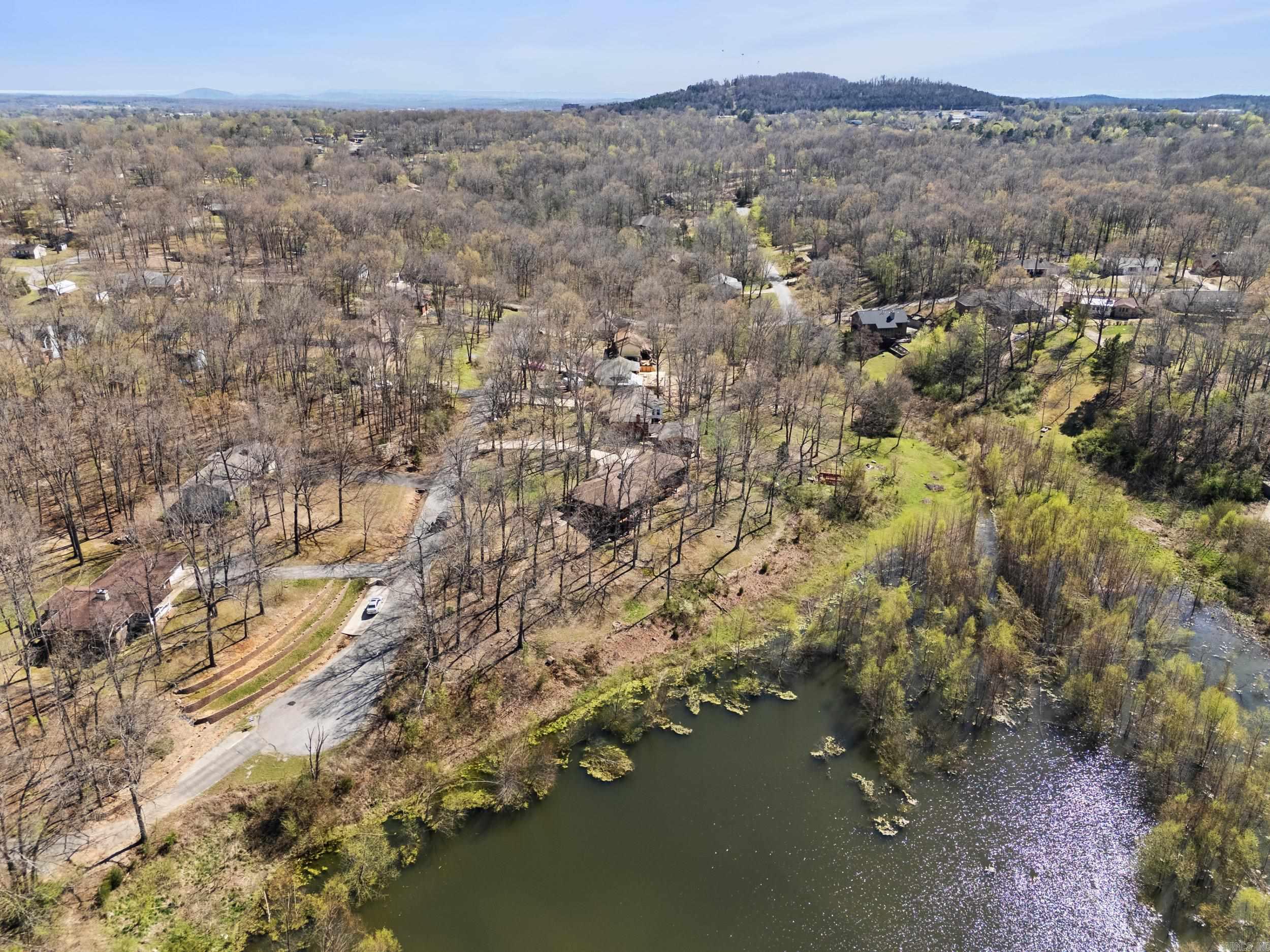 DRIFTWOOD LAKE SUB - Residential