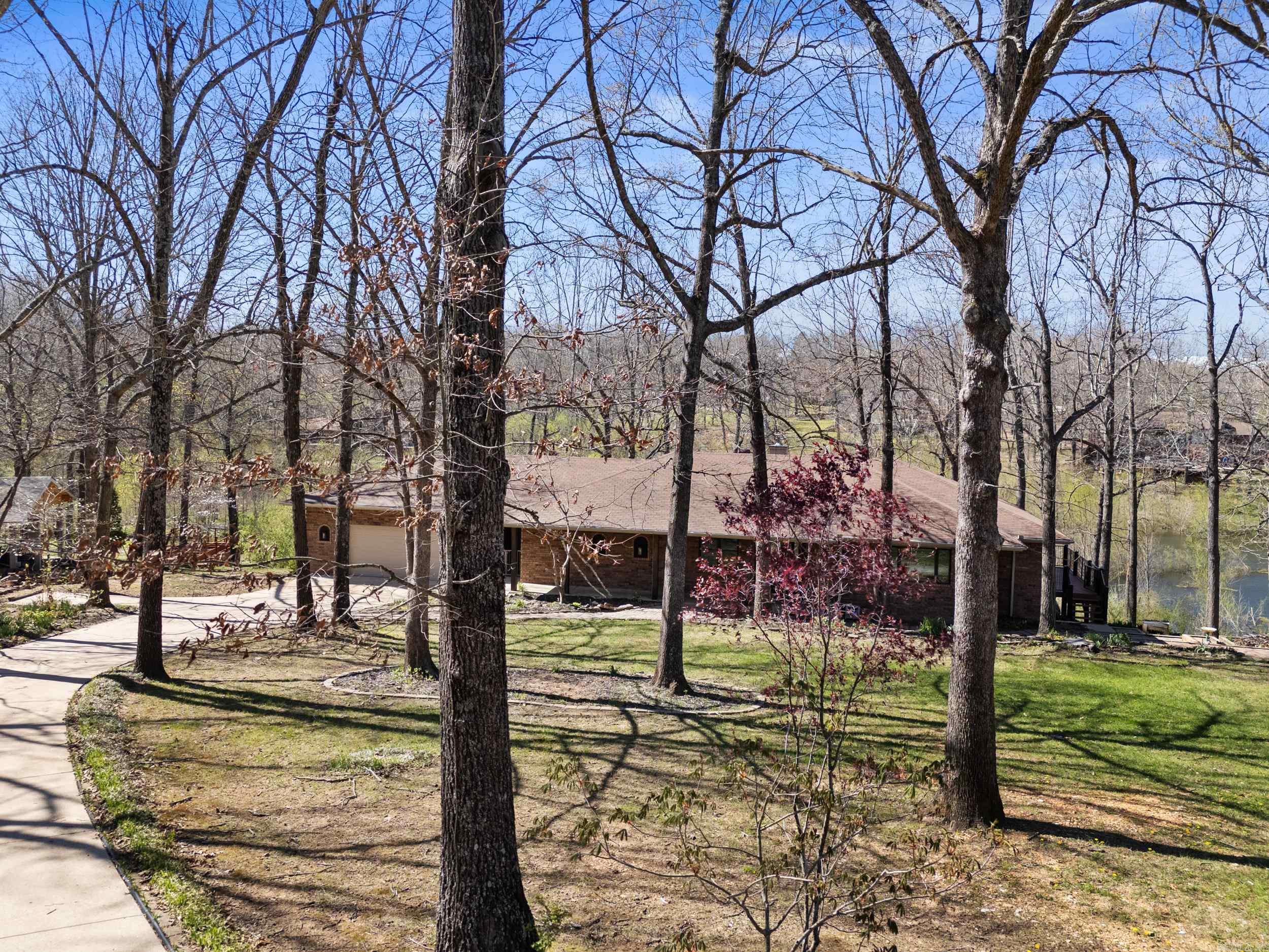 DRIFTWOOD LAKE SUB - Residential