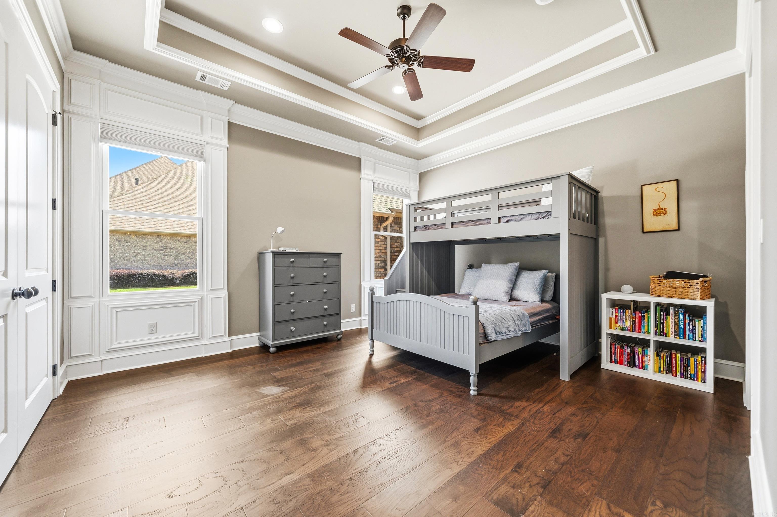 ARLINGTON PARK - Residential