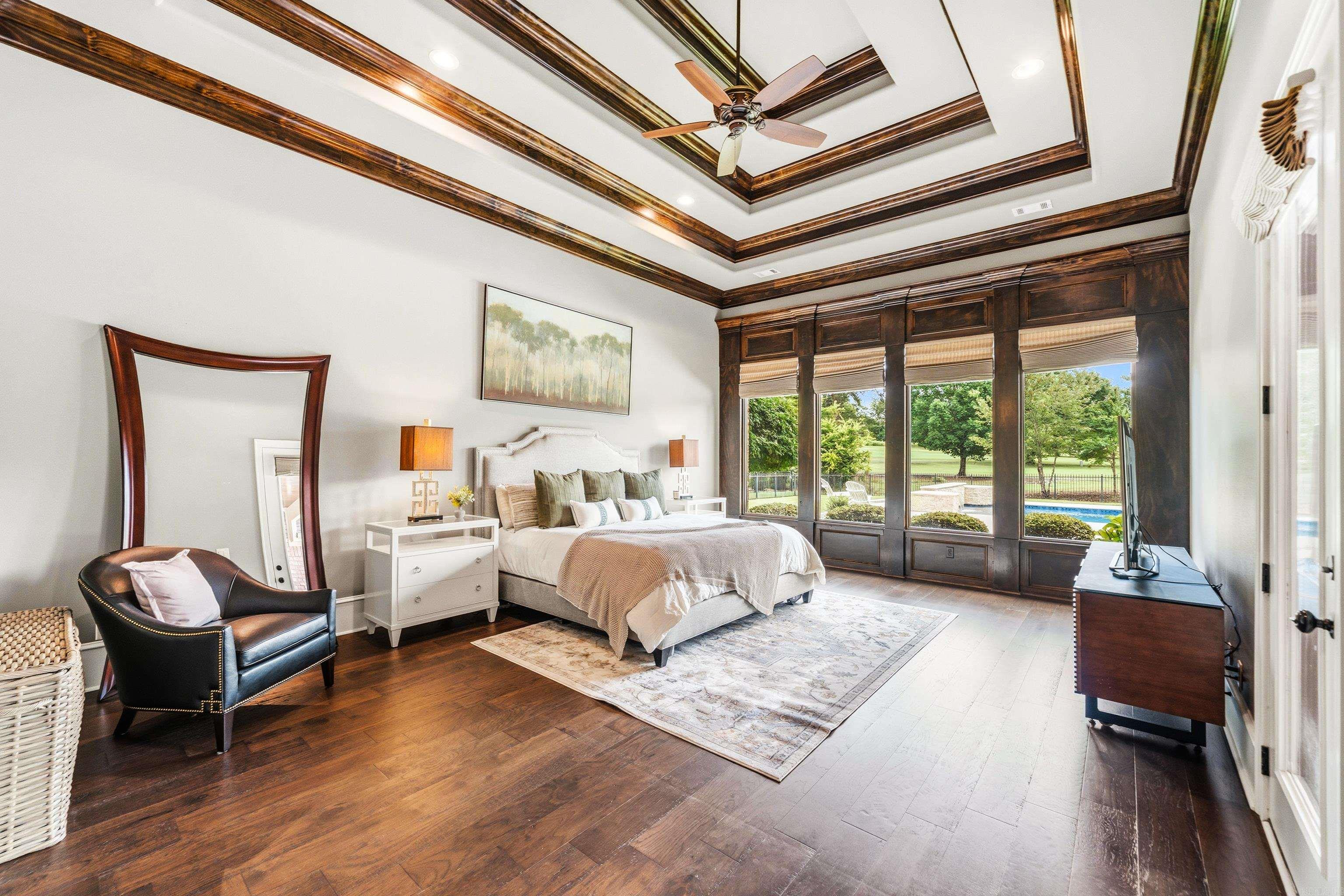 ARLINGTON PARK - Residential