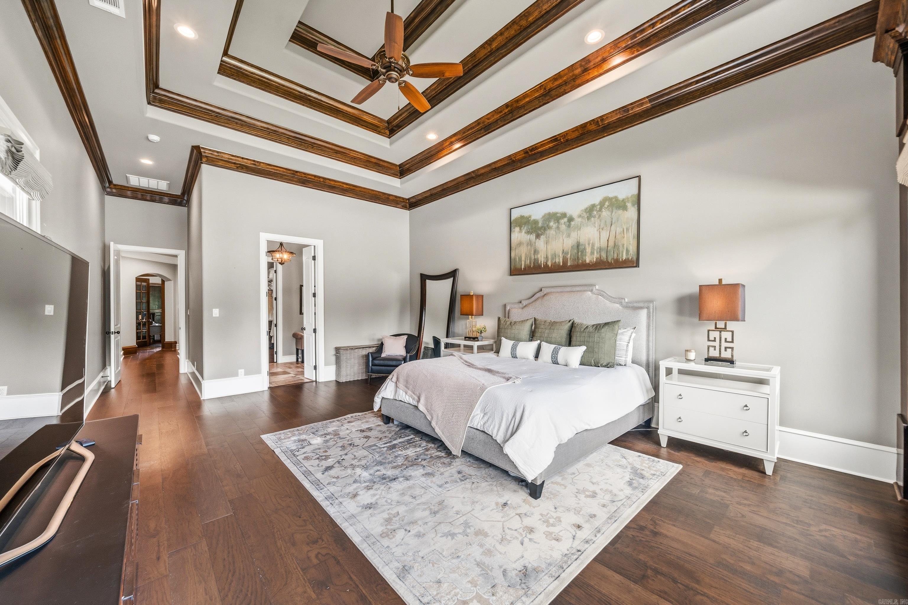 ARLINGTON PARK - Residential