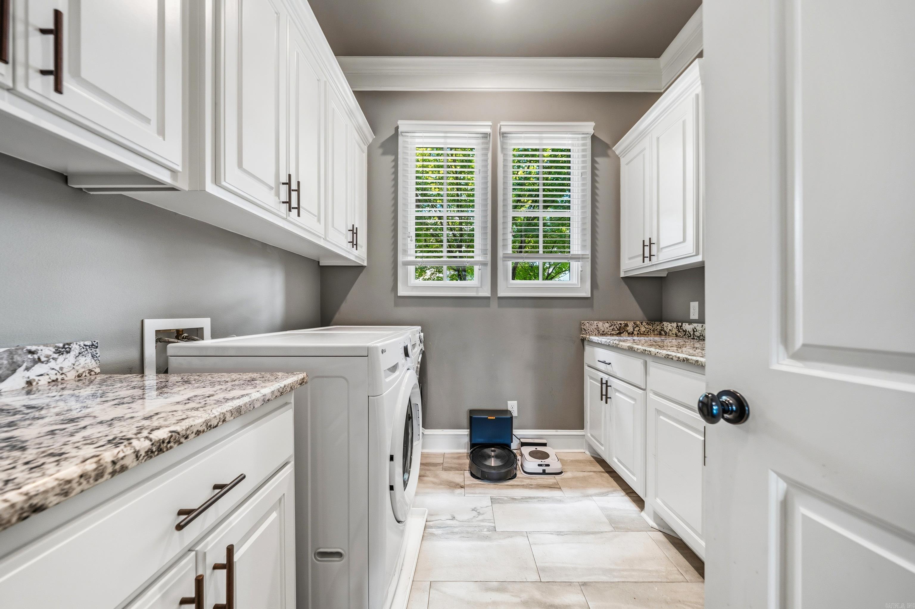 ARLINGTON PARK - Residential